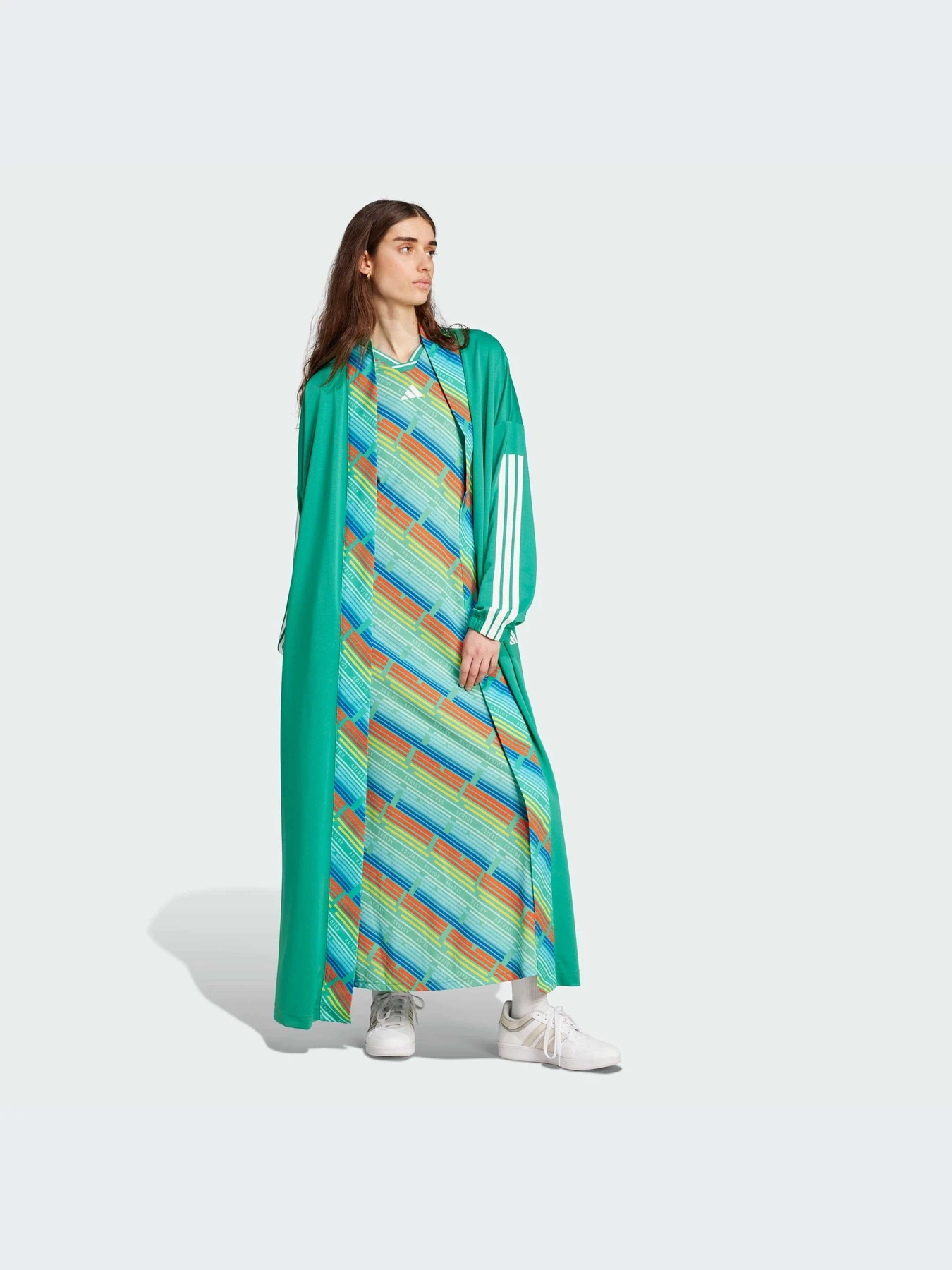 Куртки и дубленки Adidas Tiro модель KA3346-KZ Куртки и дубленки Adidas Tiro модель KA3346-KZ Фото