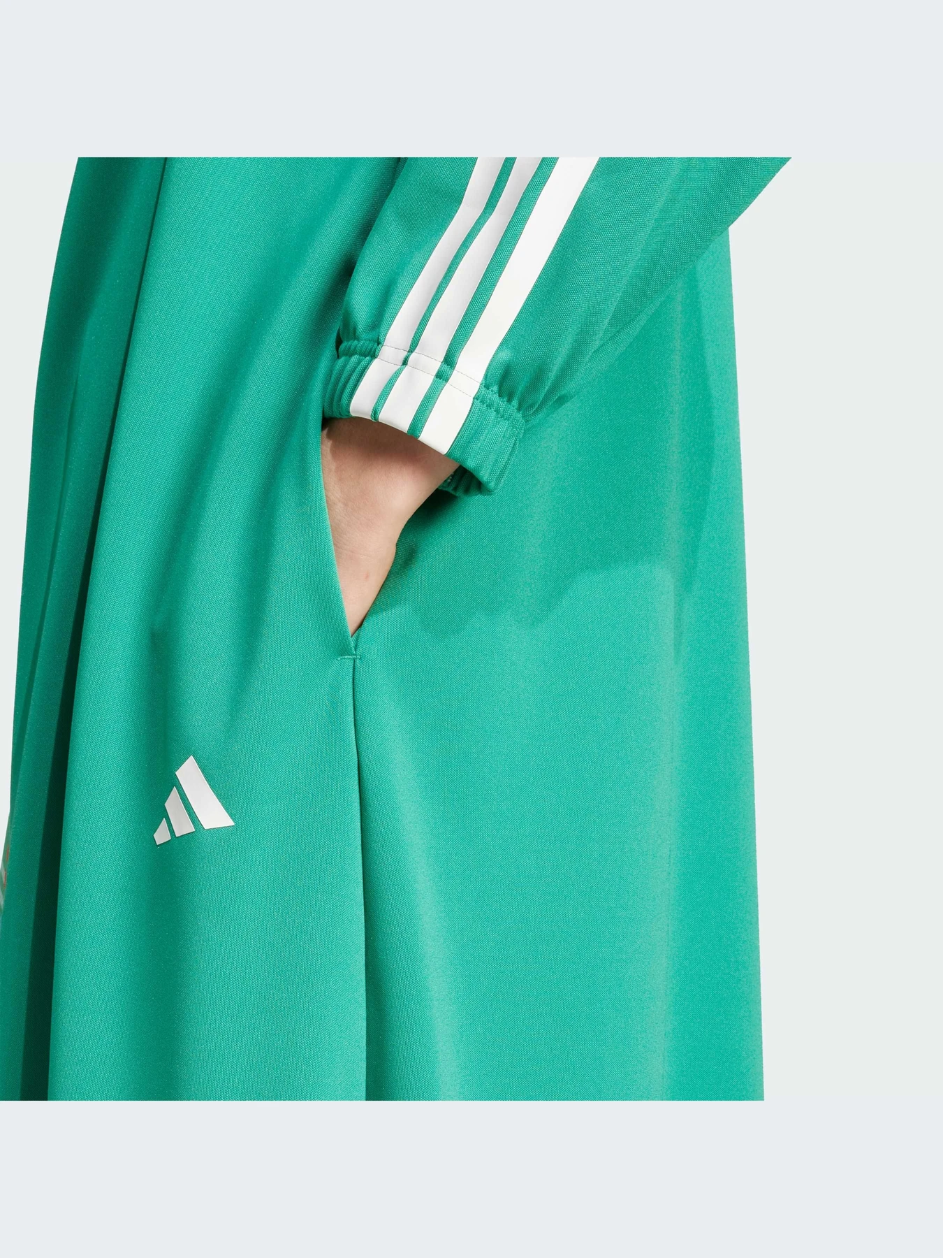 Куртки и дубленки Adidas Tiro модель KA3346-KZ Куртки и дубленки Adidas Tiro модель KA3346-KZ Фото