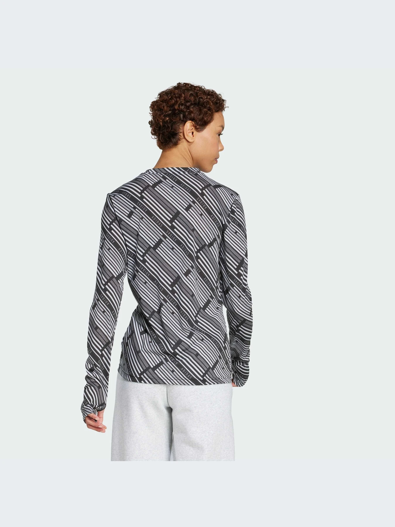 Худи и свитшоты Adidas Tiro модель KA3356-KZ Худи и свитшоты Adidas Tiro модель KA3356-KZ Фото