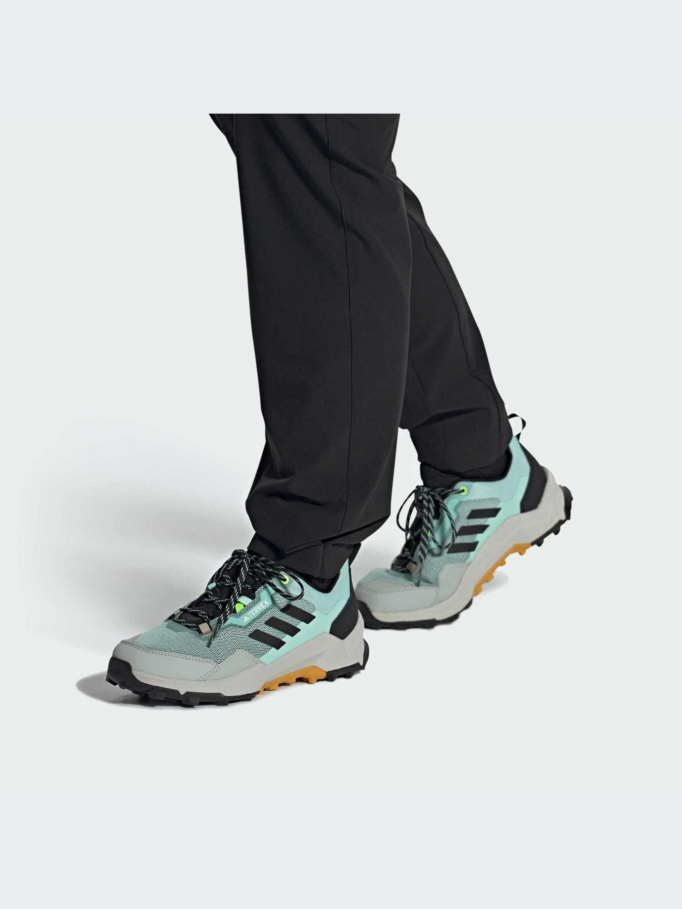 Кроссовки Adidas Terrex модель IF4870-KZ Кроссовки Adidas Terrex модель IF4870-KZ Фото