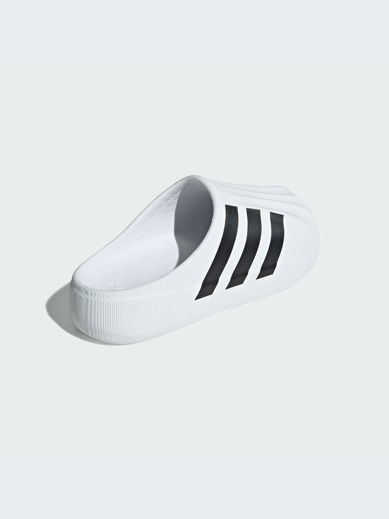 Шлёпанцы Adidas Superstar модель IF6184-KZ Шлёпанцы Adidas Superstar модель IF6184-KZ Фото