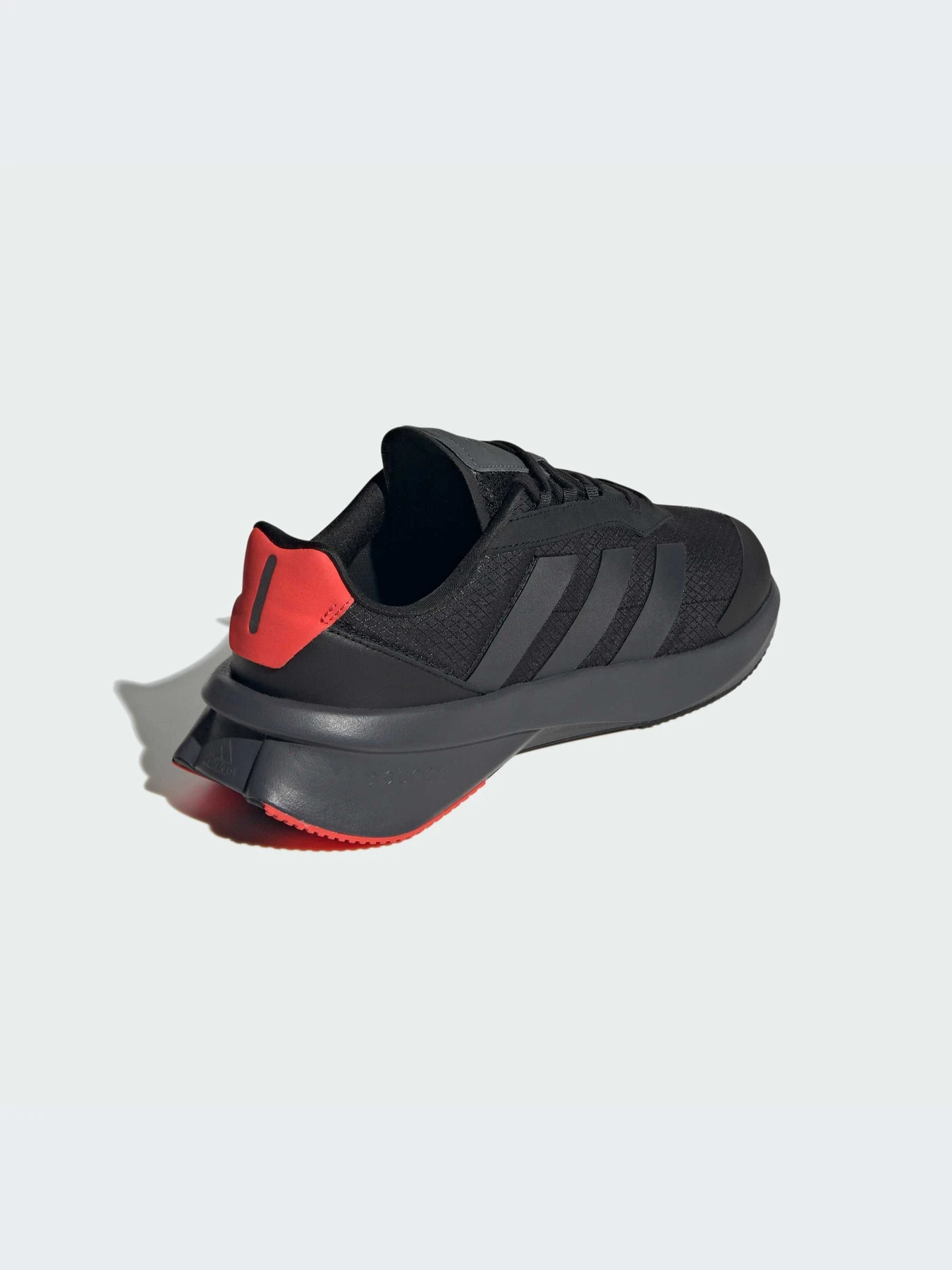 Кроссовки Adidas модель IG4011-KZ Кроссовки Adidas модель IG4011-KZ Фото
