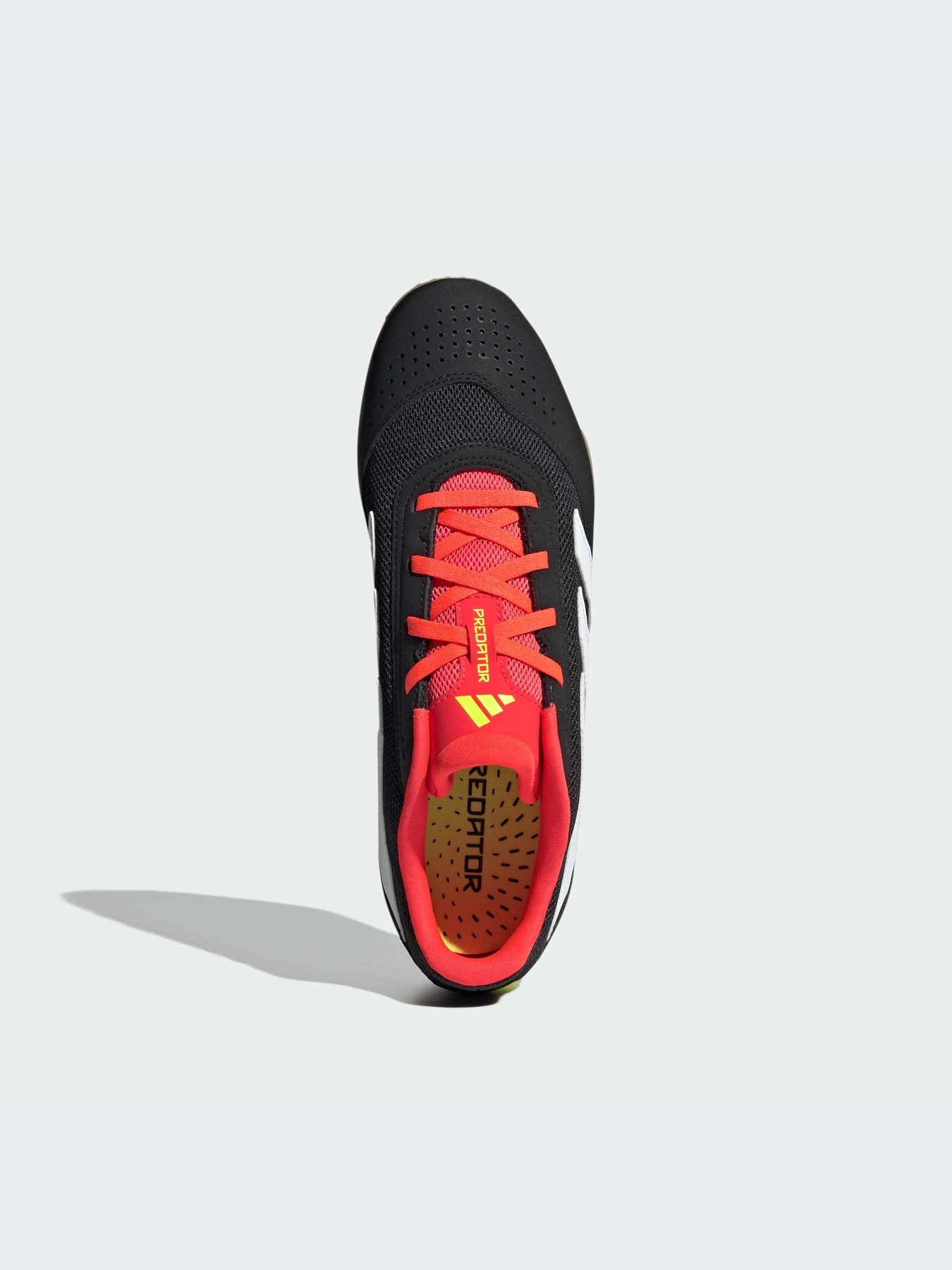 Кроссовки Adidas Predator модель IG5448-KZ Кроссовки Adidas Predator модель IG5448-KZ Фото