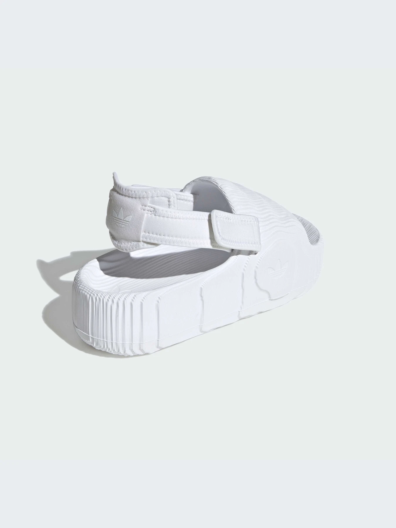 Сандалии Adidas Adilette модель IG5749-KZ Сандалии Adidas Adilette модель IG5749-KZ Фото
