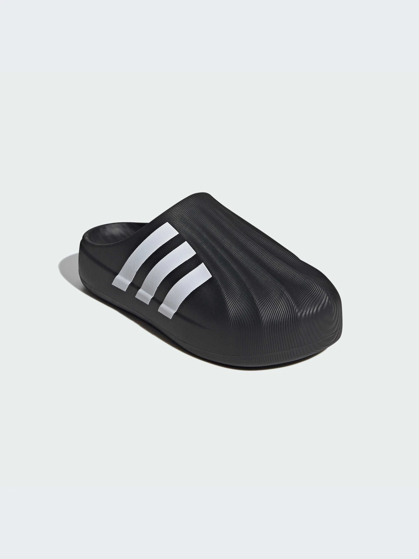 Шлёпанцы Adidas Superstar модель IG8277-KZ Шлёпанцы Adidas Superstar модель IG8277-KZ Фото