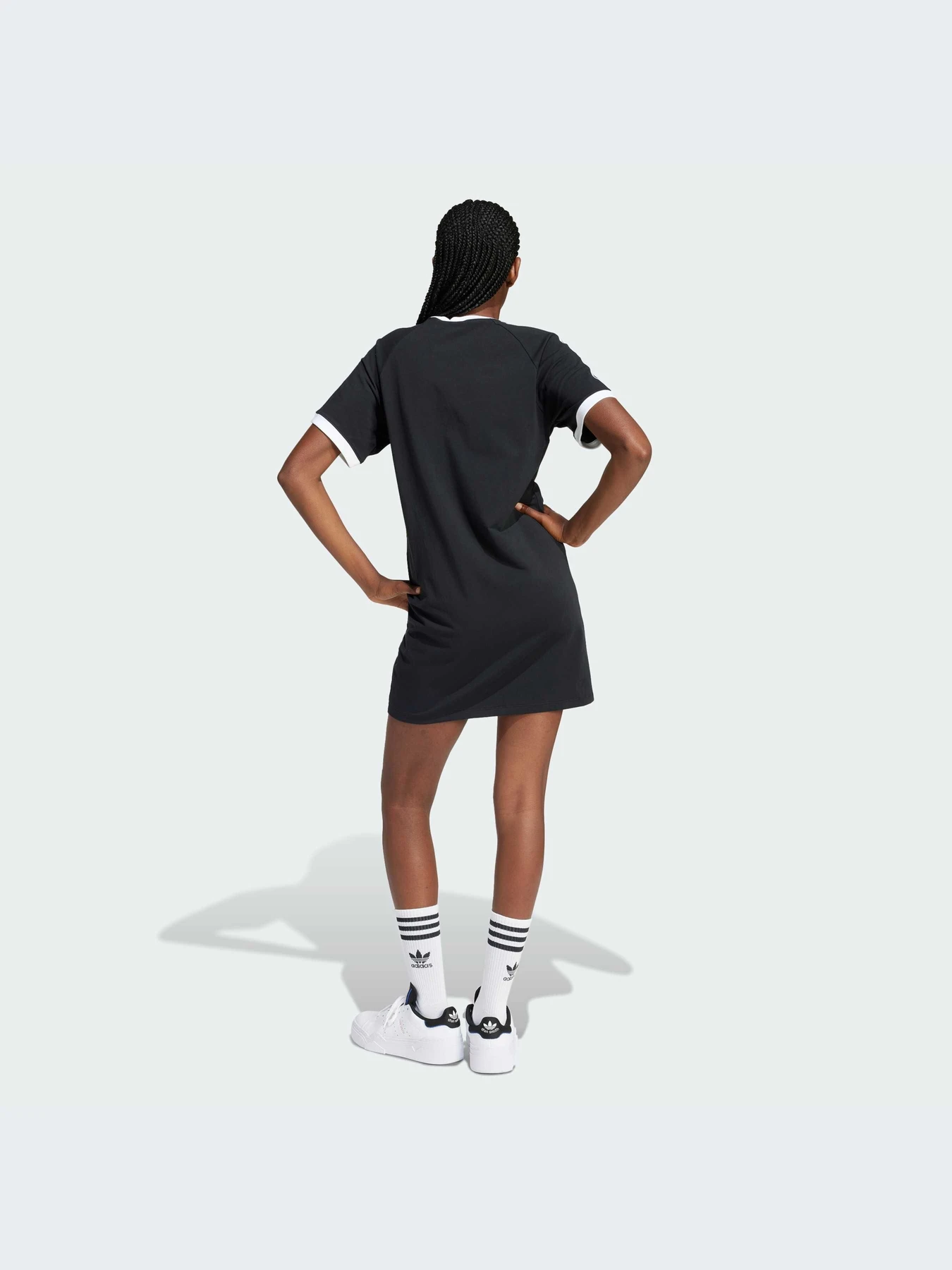Платья Adidas Adicolor модель IU2534-KZ Платья Adidas Adicolor модель IU2534-KZ Фото