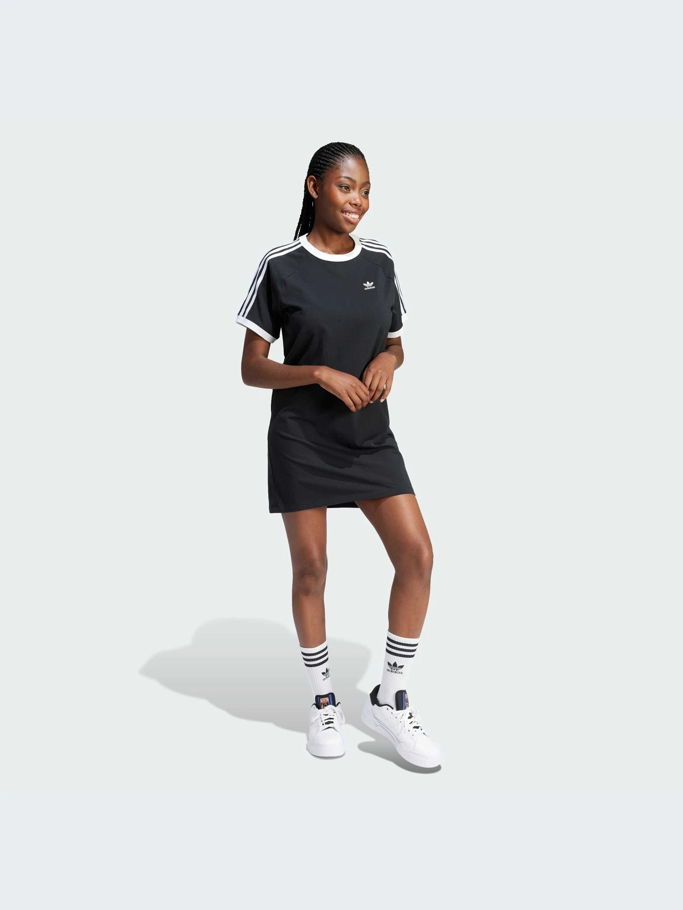 Платья Adidas Adicolor модель IU2534-KZ Платья Adidas Adicolor модель IU2534-KZ Фото