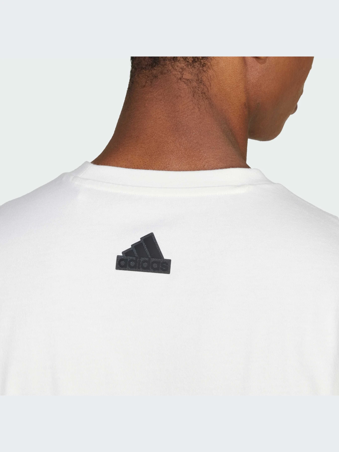 Футболки и поло Adidas модель IW2653-KZ Футболки и поло Adidas модель IW2653-KZ Фото