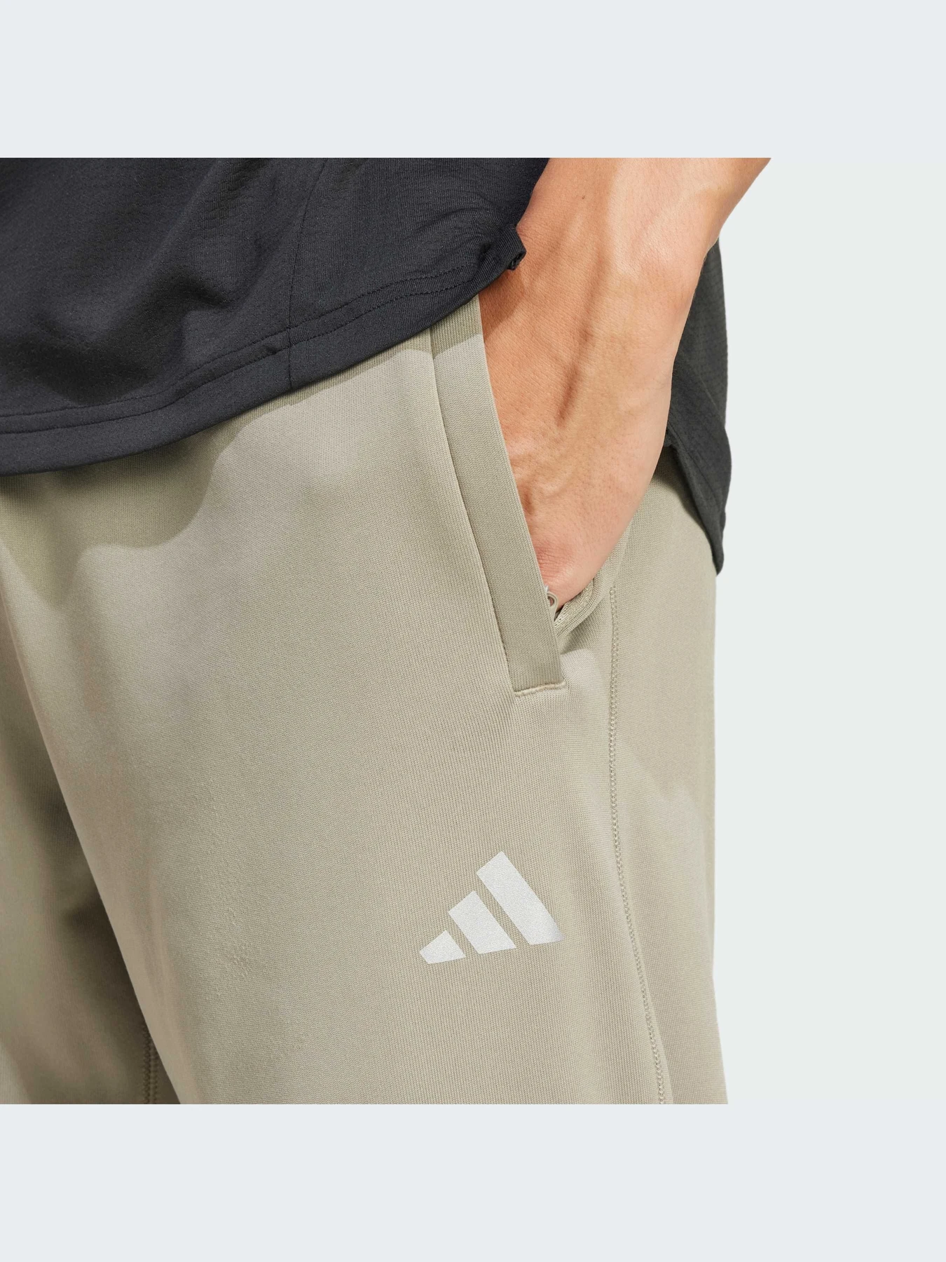 Брюки Adidas модель IW8415-KZ Брюки Adidas модель IW8415-KZ Фото