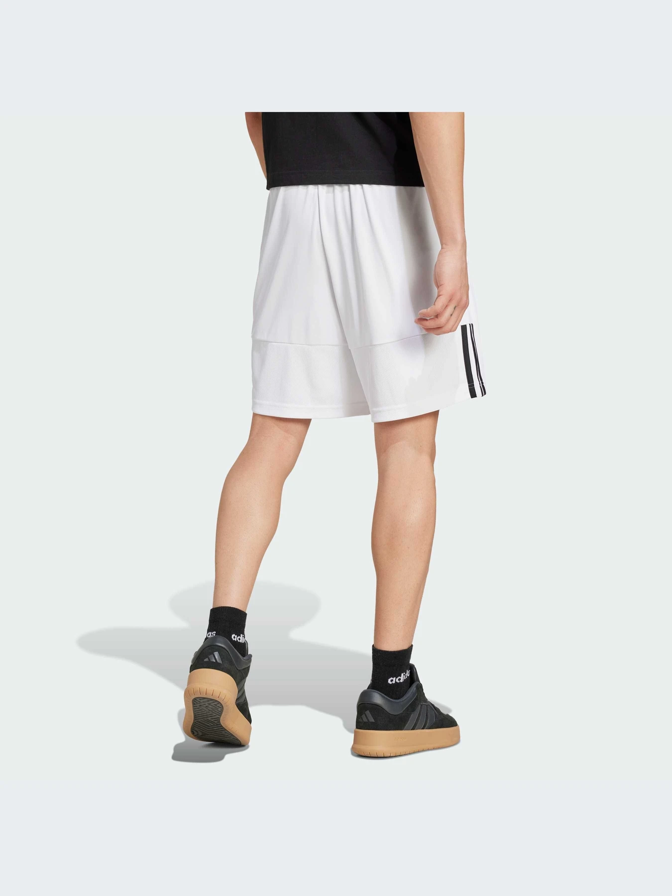 Шорты Adidas модель IW5964-KZ Шорты Adidas модель IW5964-KZ Фото