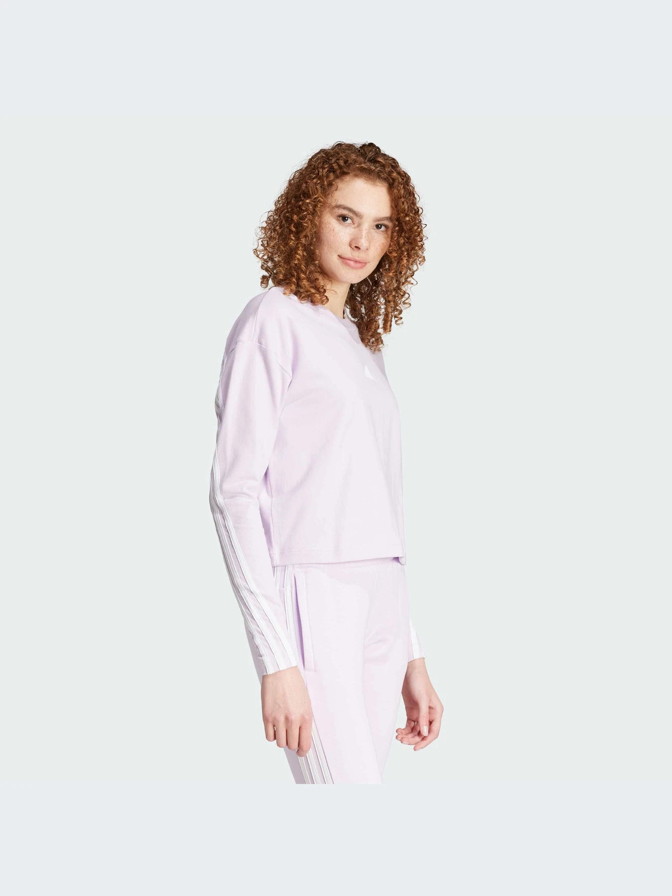 Худи и свитшоты Adidas модель IW5243-KZ Худи и свитшоты Adidas модель IW5243-KZ Фото
