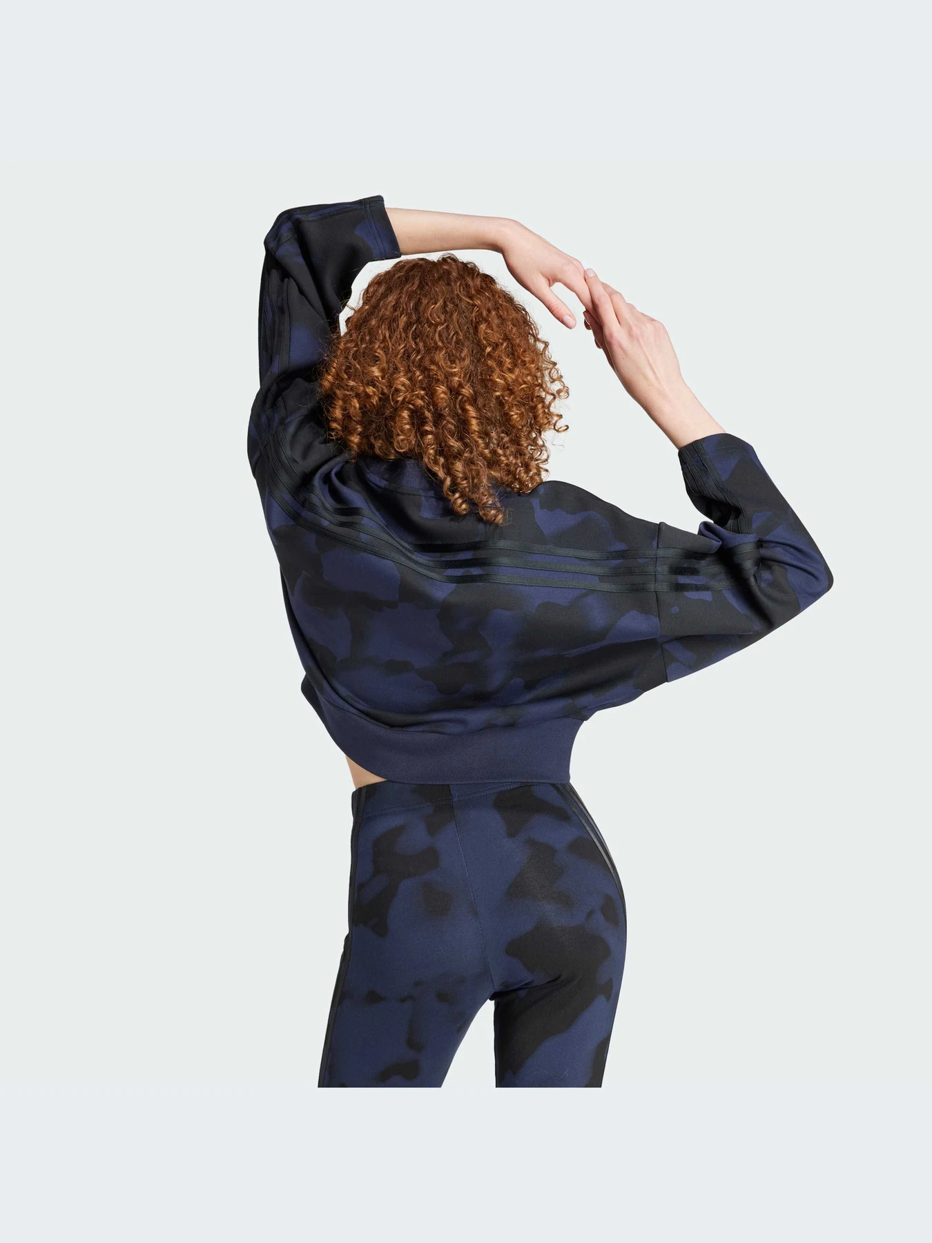 Худи и свитшоты Adidas модель IW5297-KZ Худи и свитшоты Adidas модель IW5297-KZ Фото