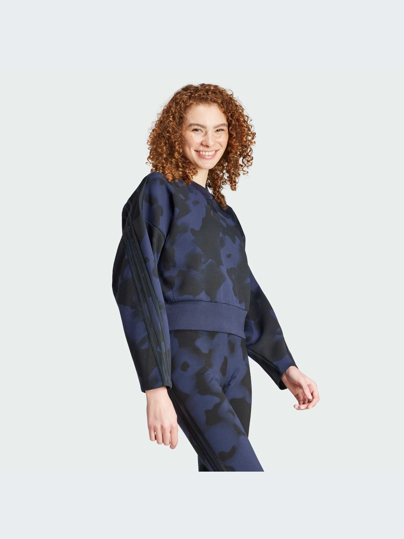 Худи и свитшоты Adidas модель IW5297-KZ Худи и свитшоты Adidas модель IW5297-KZ Фото