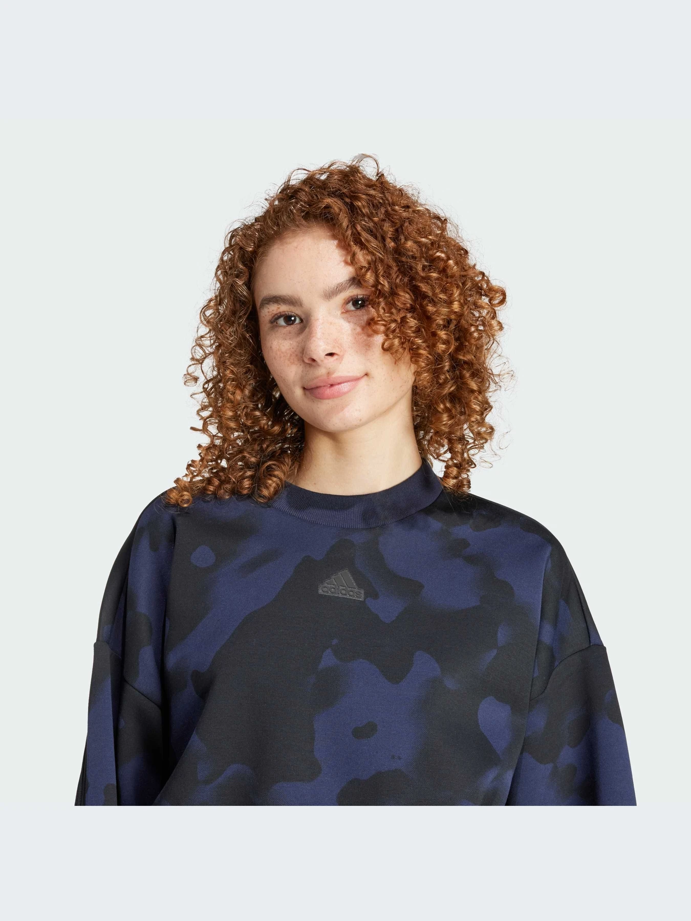 Худи и свитшоты Adidas модель IW5297-KZ Худи и свитшоты Adidas модель IW5297-KZ Фото