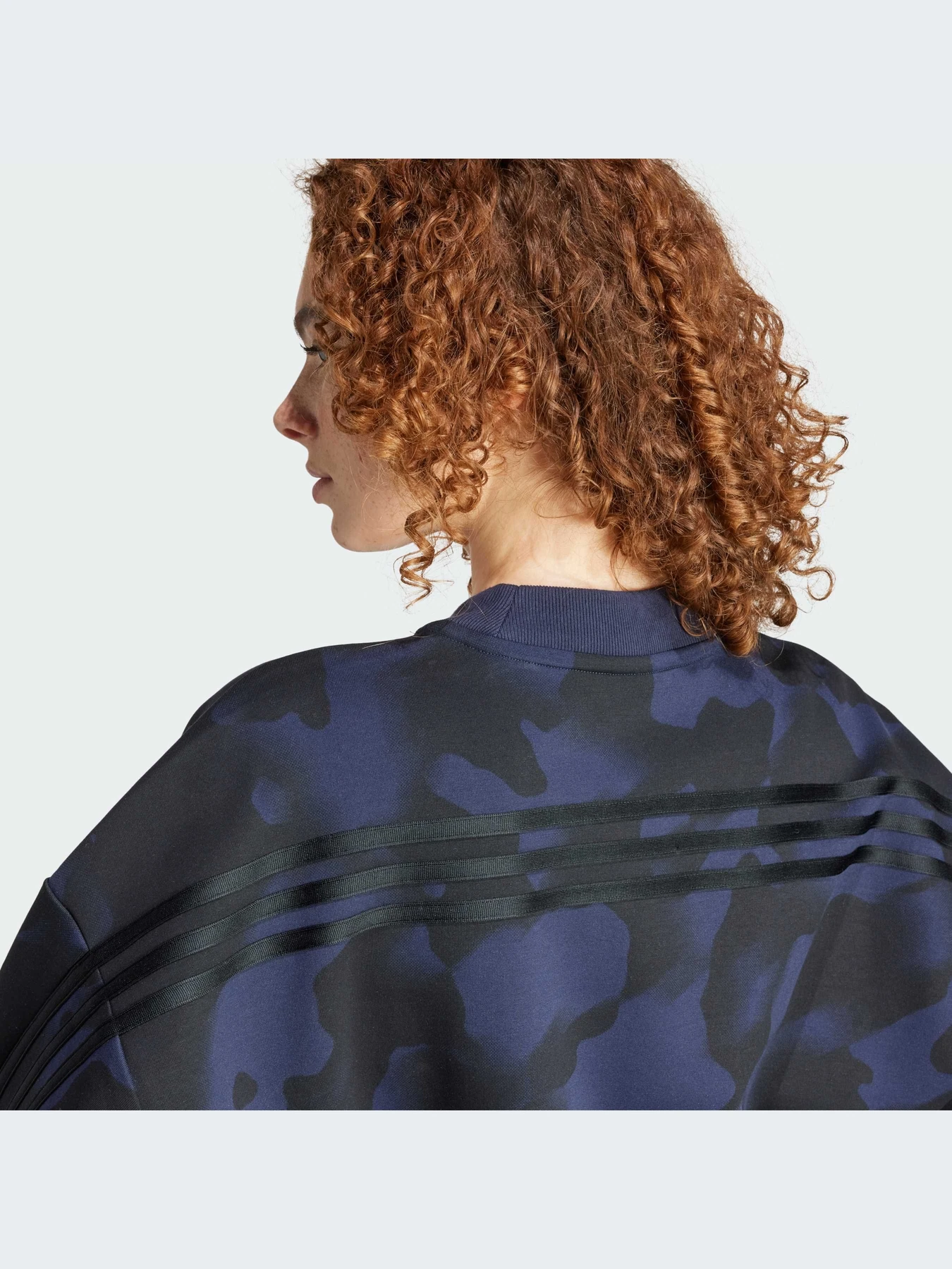 Худи и свитшоты Adidas модель IW5297-KZ Худи и свитшоты Adidas модель IW5297-KZ Фото