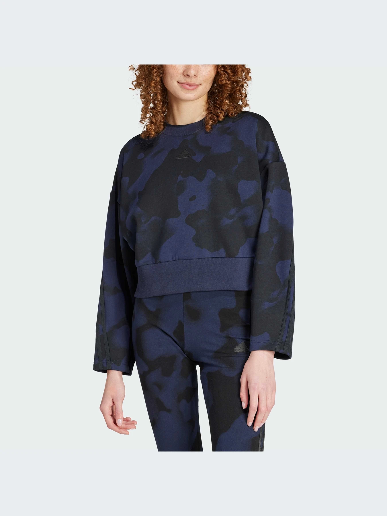 Худи и свитшоты Adidas модель IW5297-KZ Худи и свитшоты Adidas модель IW5297-KZ Фото