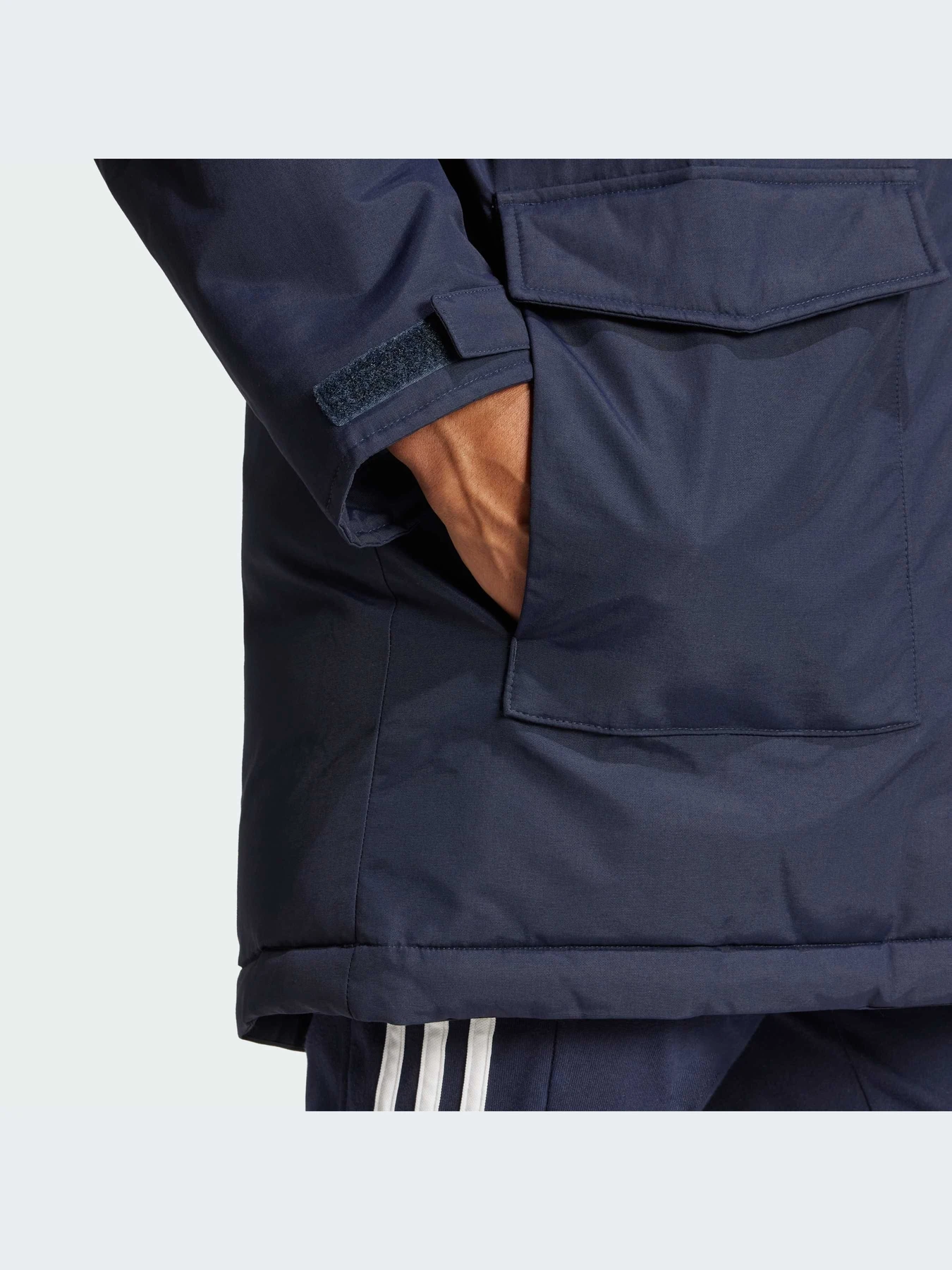 Куртки и дубленки Adidas модель IX8887-KZ Куртки и дубленки Adidas модель IX8887-KZ Фото