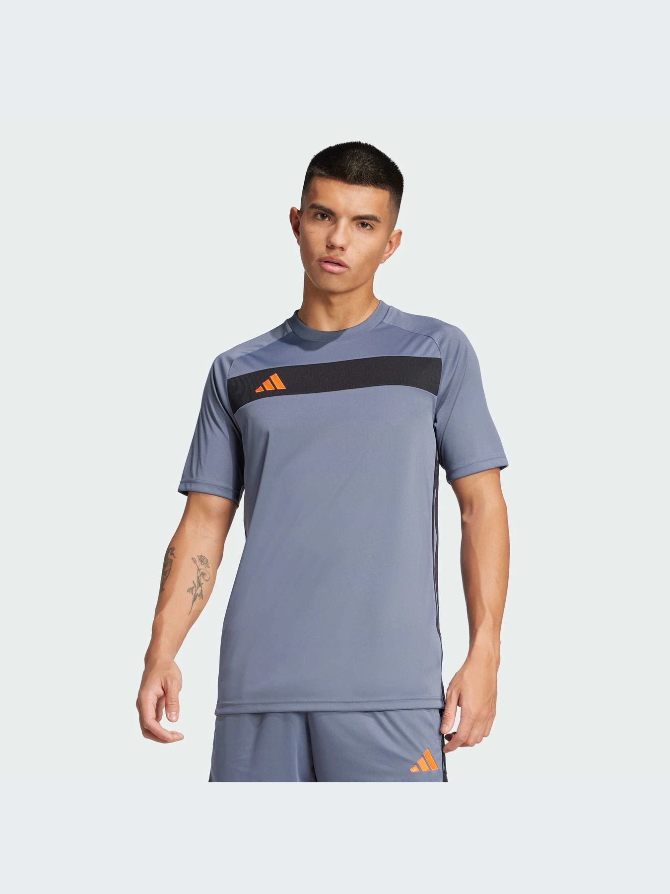 Футболки и поло Adidas Tiro модель JD0453-KZ Футболки и поло Adidas Tiro модель JD0453-KZ Фото
