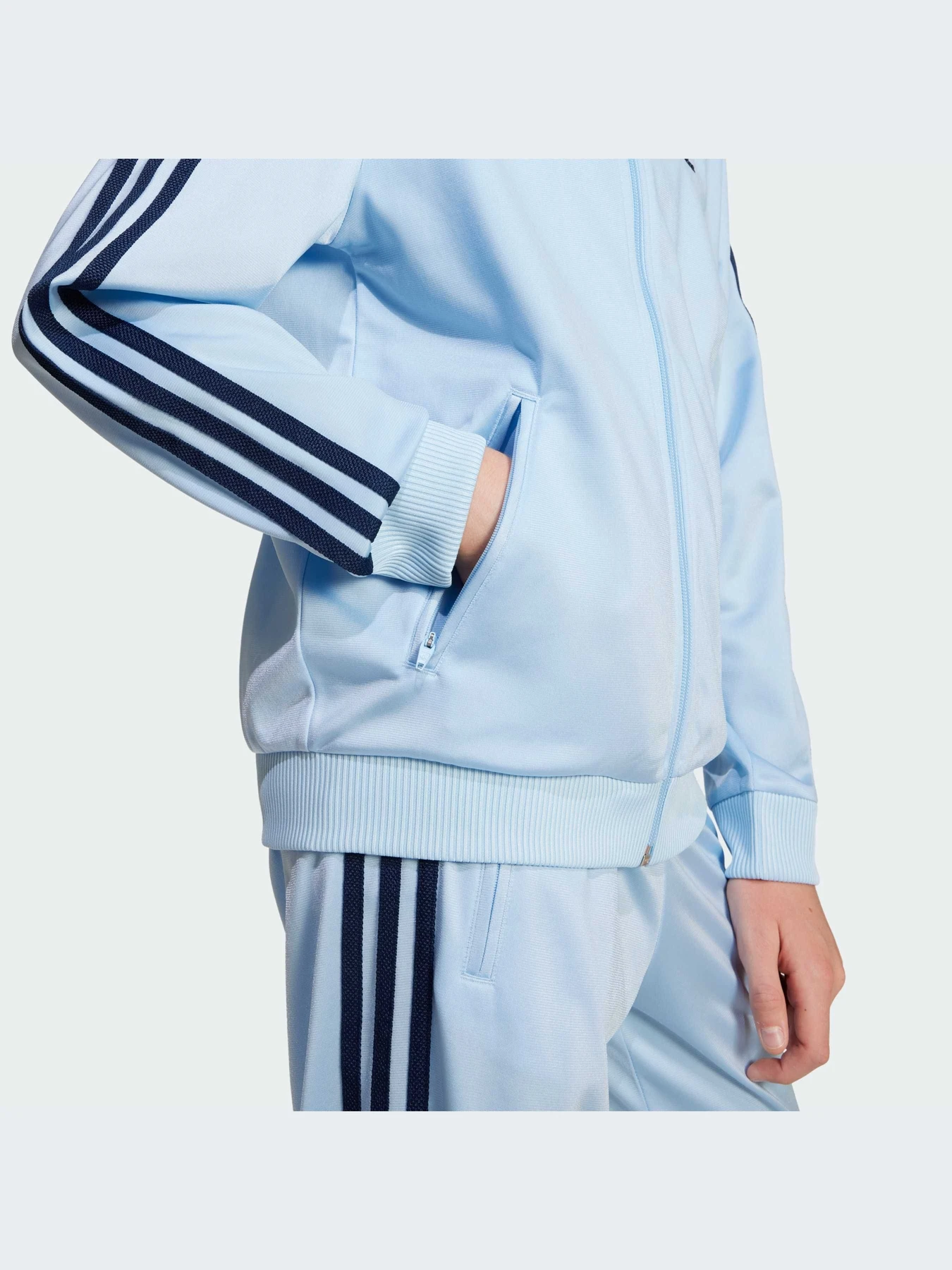 Худи и свитшоты Adidas Adicolor модель JD1621-KZ Худи и свитшоты Adidas Adicolor модель JD1621-KZ Фото