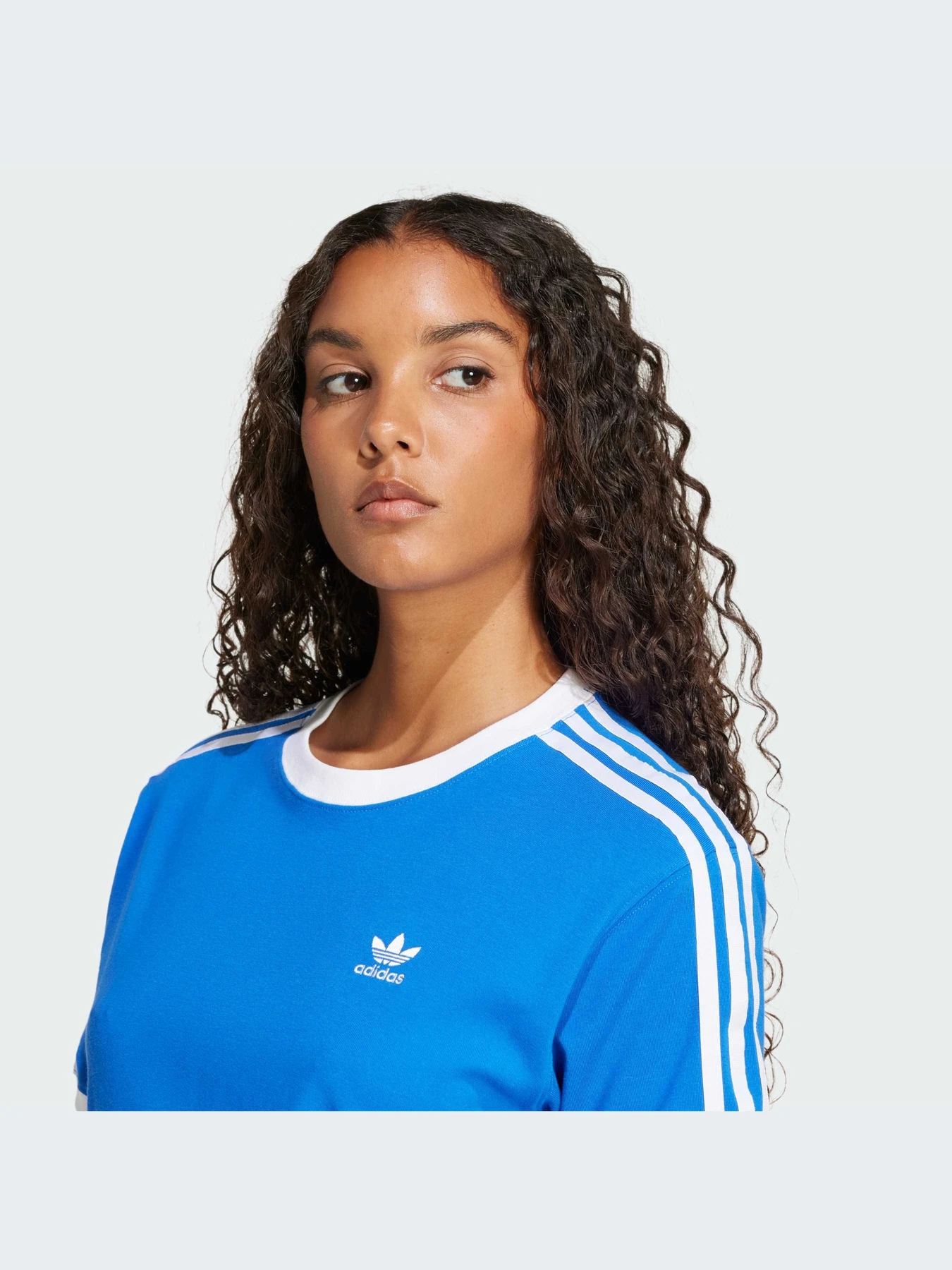Футболки и поло Adidas Adicolor модель JD4569-KZ Футболки и поло Adidas Adicolor модель JD4569-KZ Фото