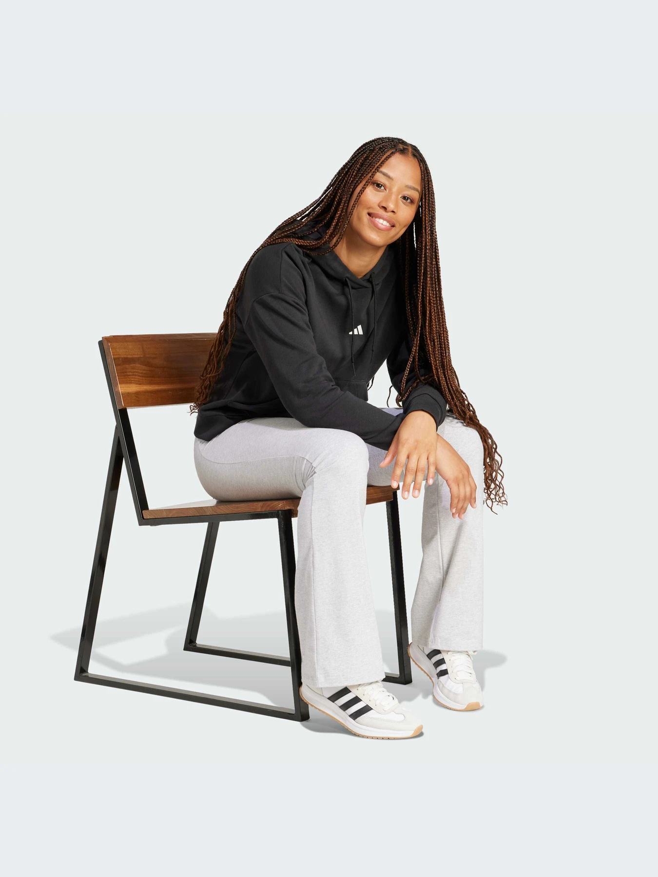 Худи и свитшоты Adidas модель JD7989-KZ Худи и свитшоты Adidas модель JD7989-KZ Фото