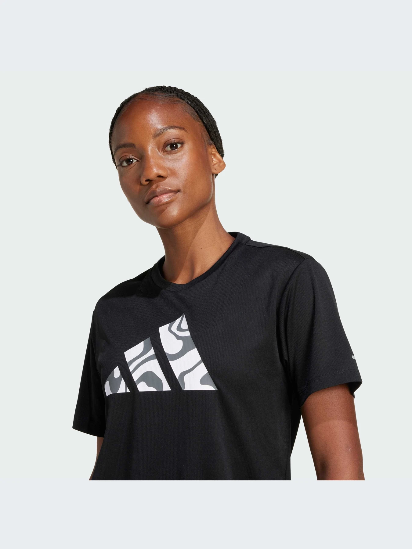 Футболки и поло Adidas модель JD2348-KZ Футболки и поло Adidas модель JD2348-KZ Фото