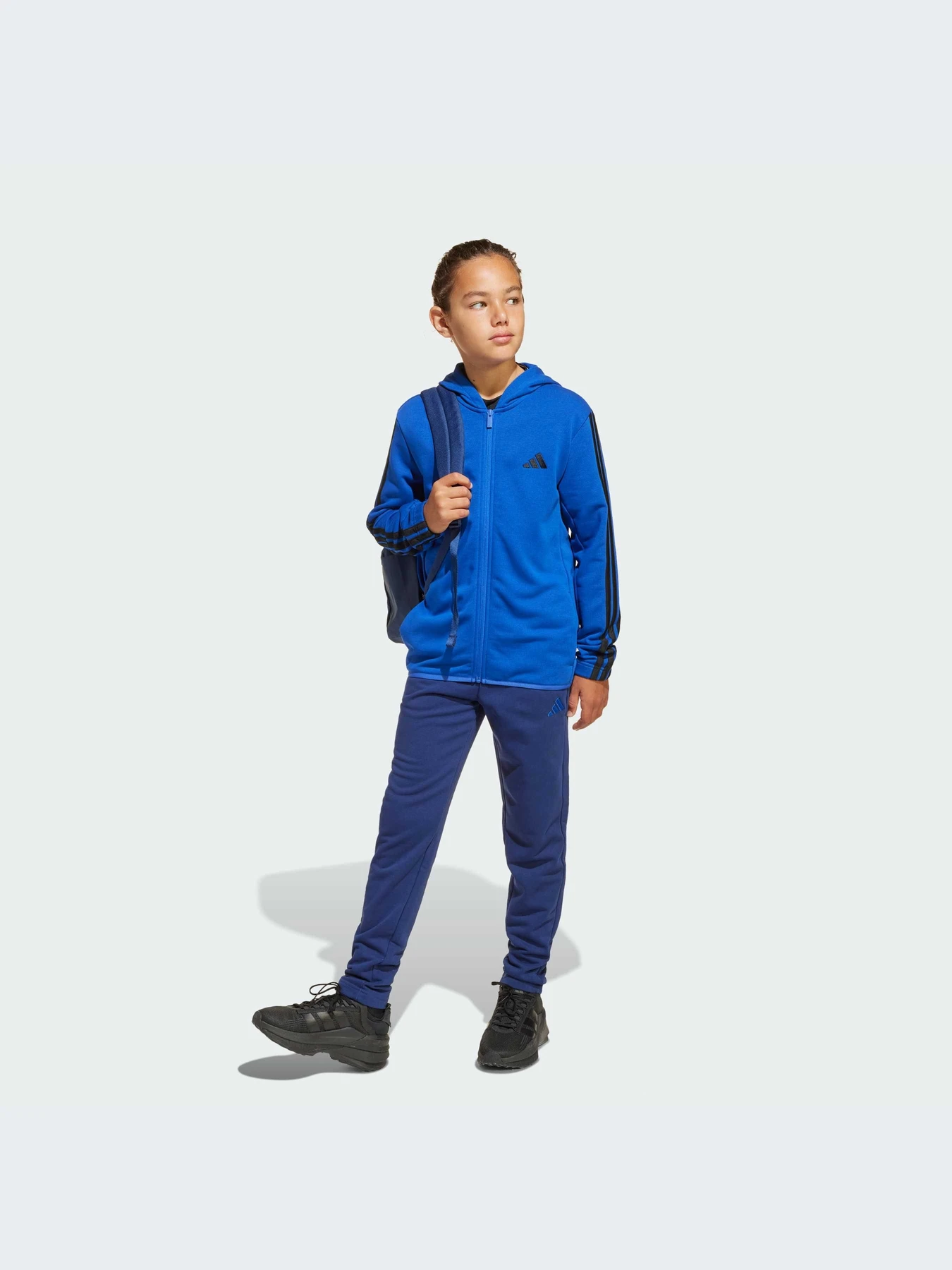 Костюмы Adidas модель JE0311-KZ Костюмы Adidas модель JE0311-KZ Фото