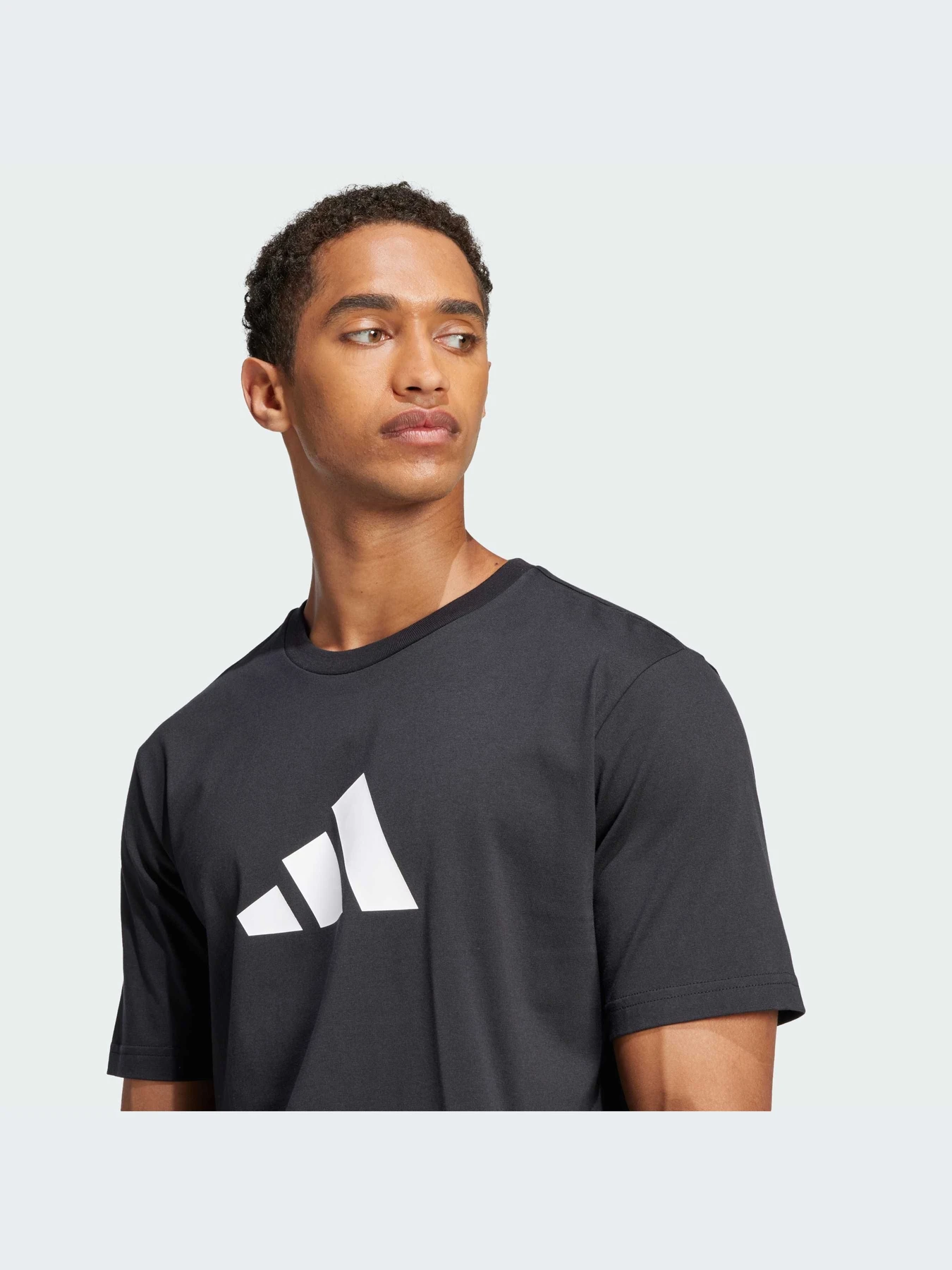 Футболки и поло Adidas модель JI8770-KZ Футболки и поло Adidas модель JI8770-KZ Фото