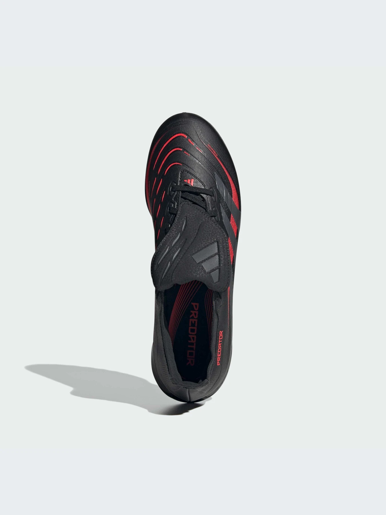Кроссовки Adidas Predator модель JS0386-KZ Кроссовки Adidas Predator модель JS0386-KZ Фото