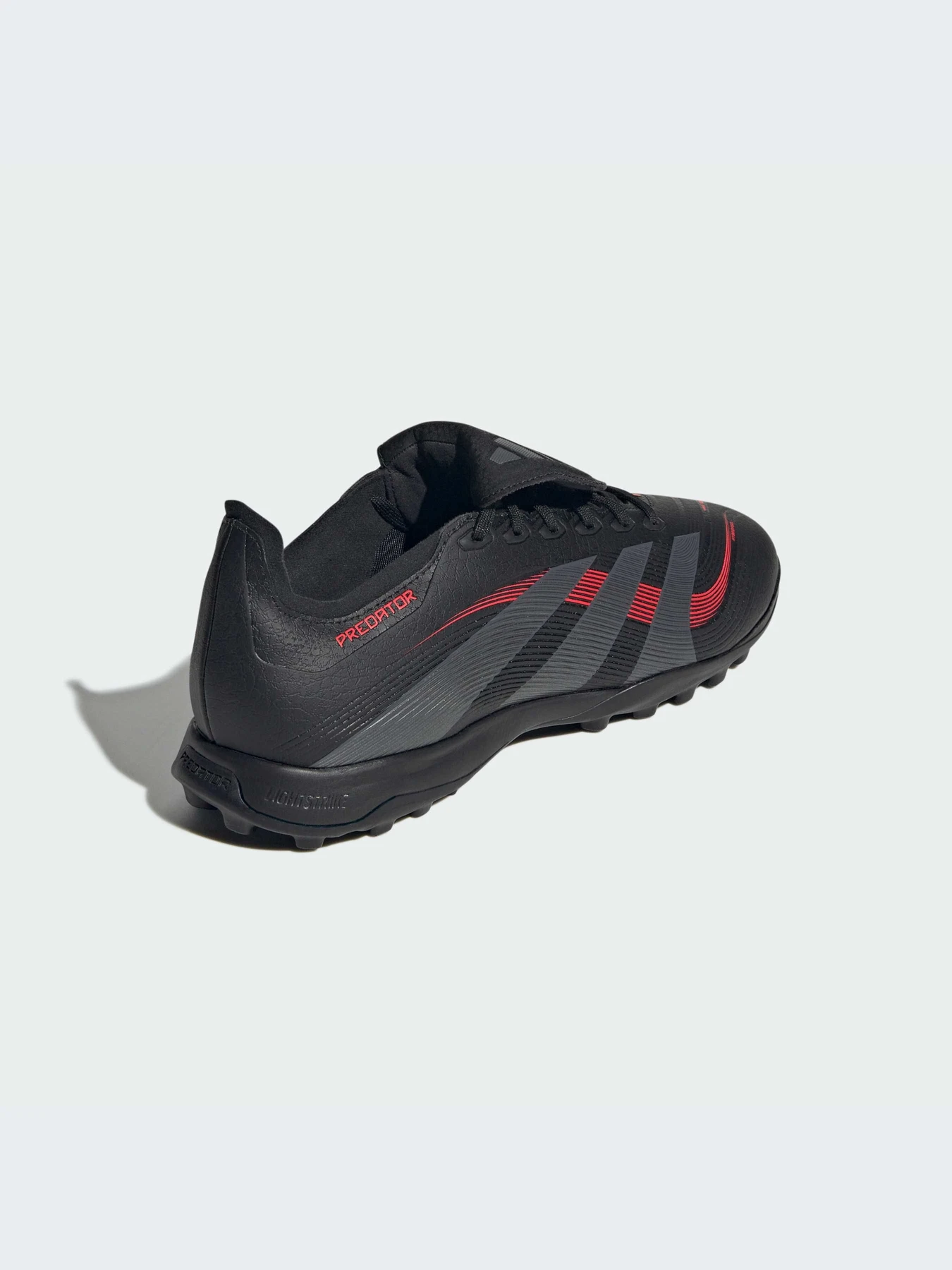 Кроссовки Adidas Predator модель JS0386-KZ Кроссовки Adidas Predator модель JS0386-KZ Фото