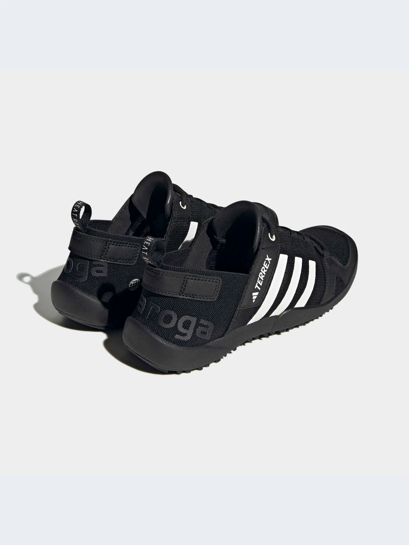 Кроссовки Adidas модель HP8636-KZ Кроссовки Adidas модель HP8636-KZ Фото