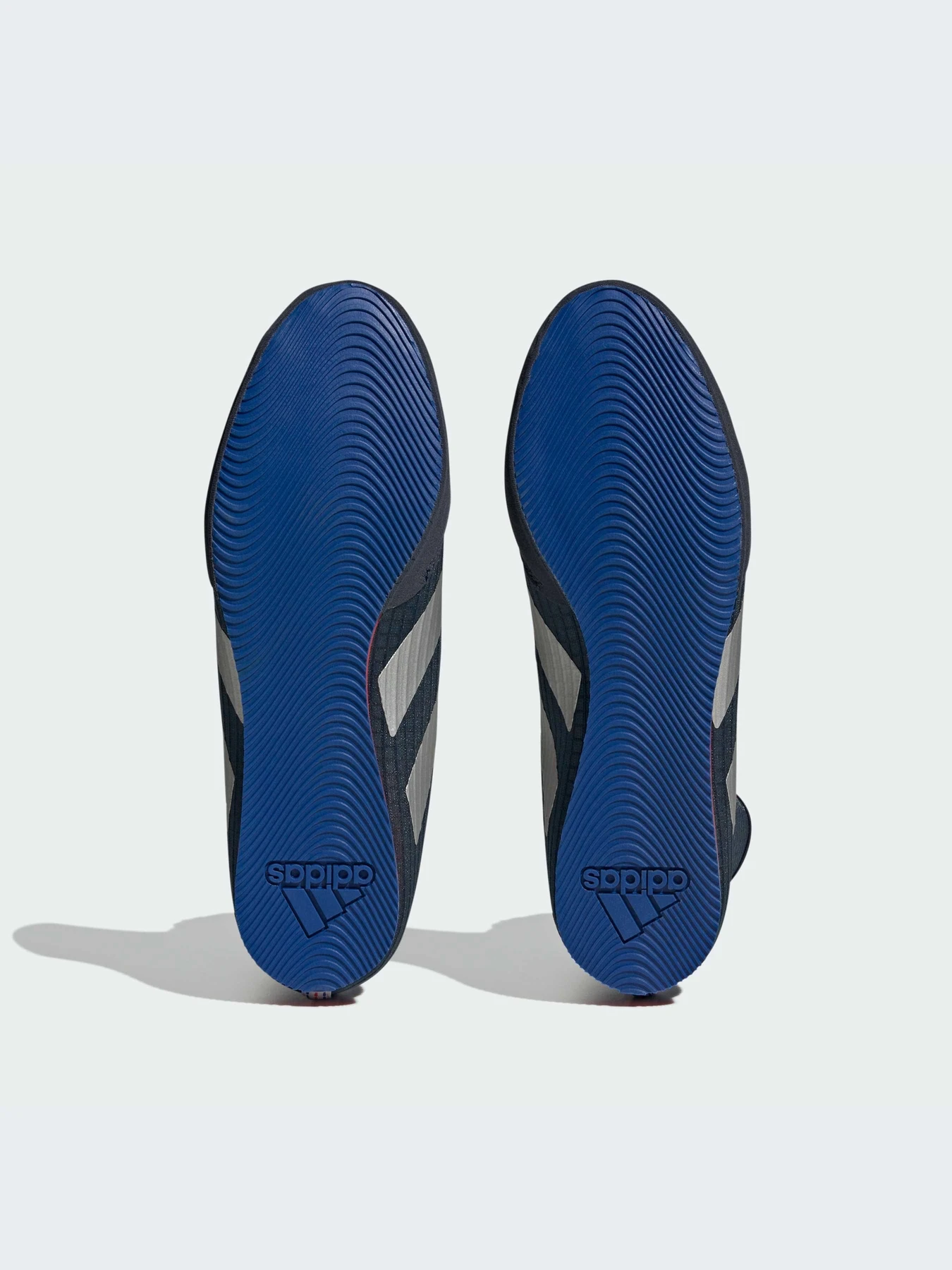 Кроссовки Adidas модель HP6880-KZ Кроссовки Adidas модель HP6880-KZ Фото