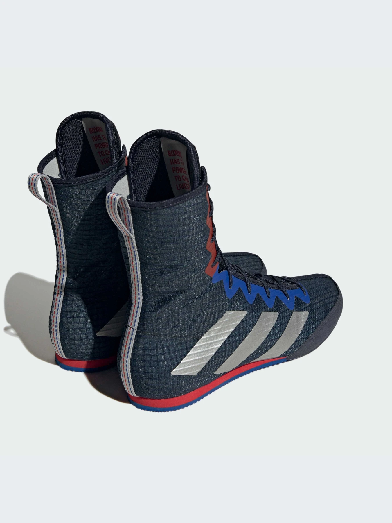 Кроссовки Adidas модель HP6880-KZ Кроссовки Adidas модель HP6880-KZ Фото