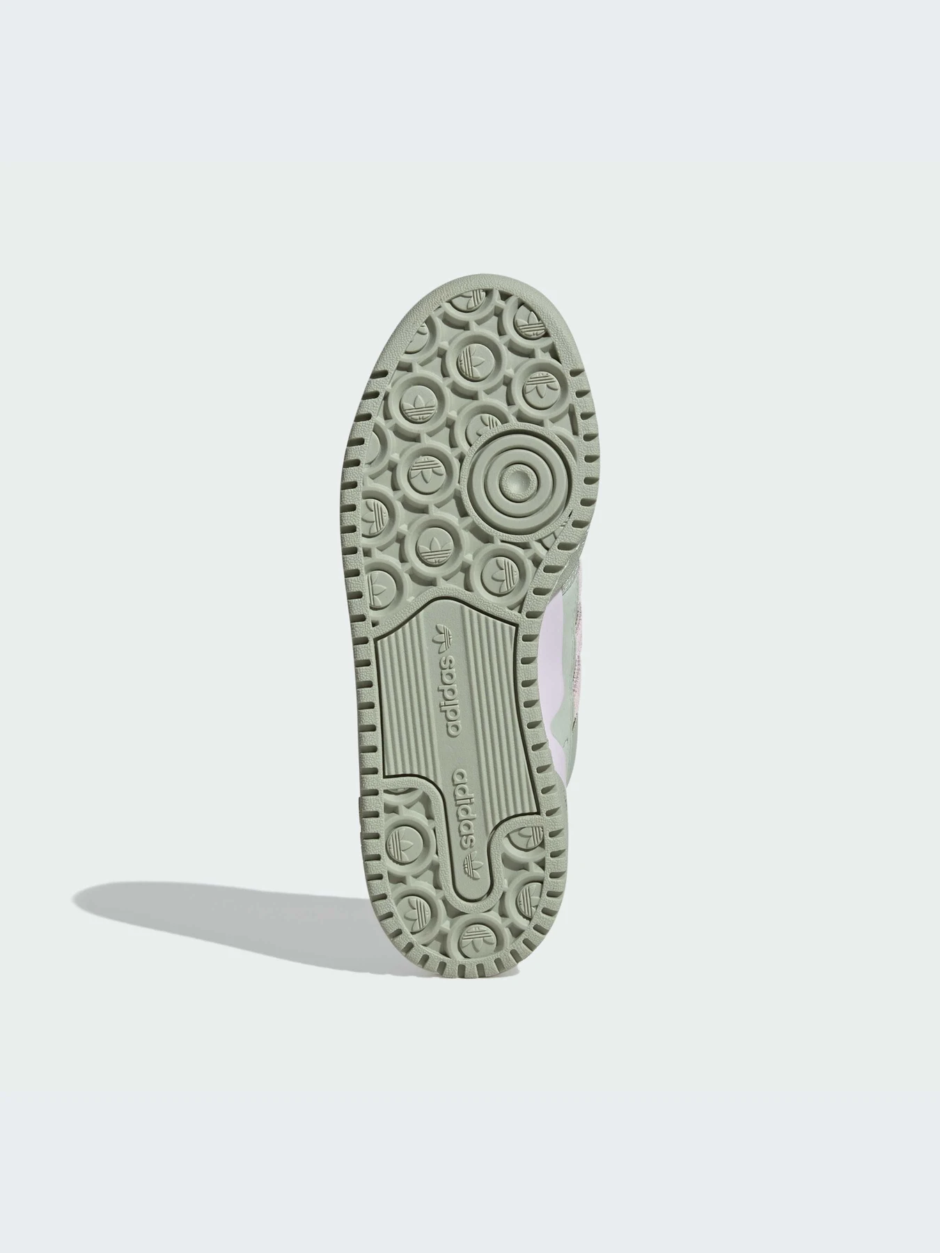 Кроссовки Adidas Forum модель ID0409-KZ Кроссовки Adidas Forum модель ID0409-KZ Фото