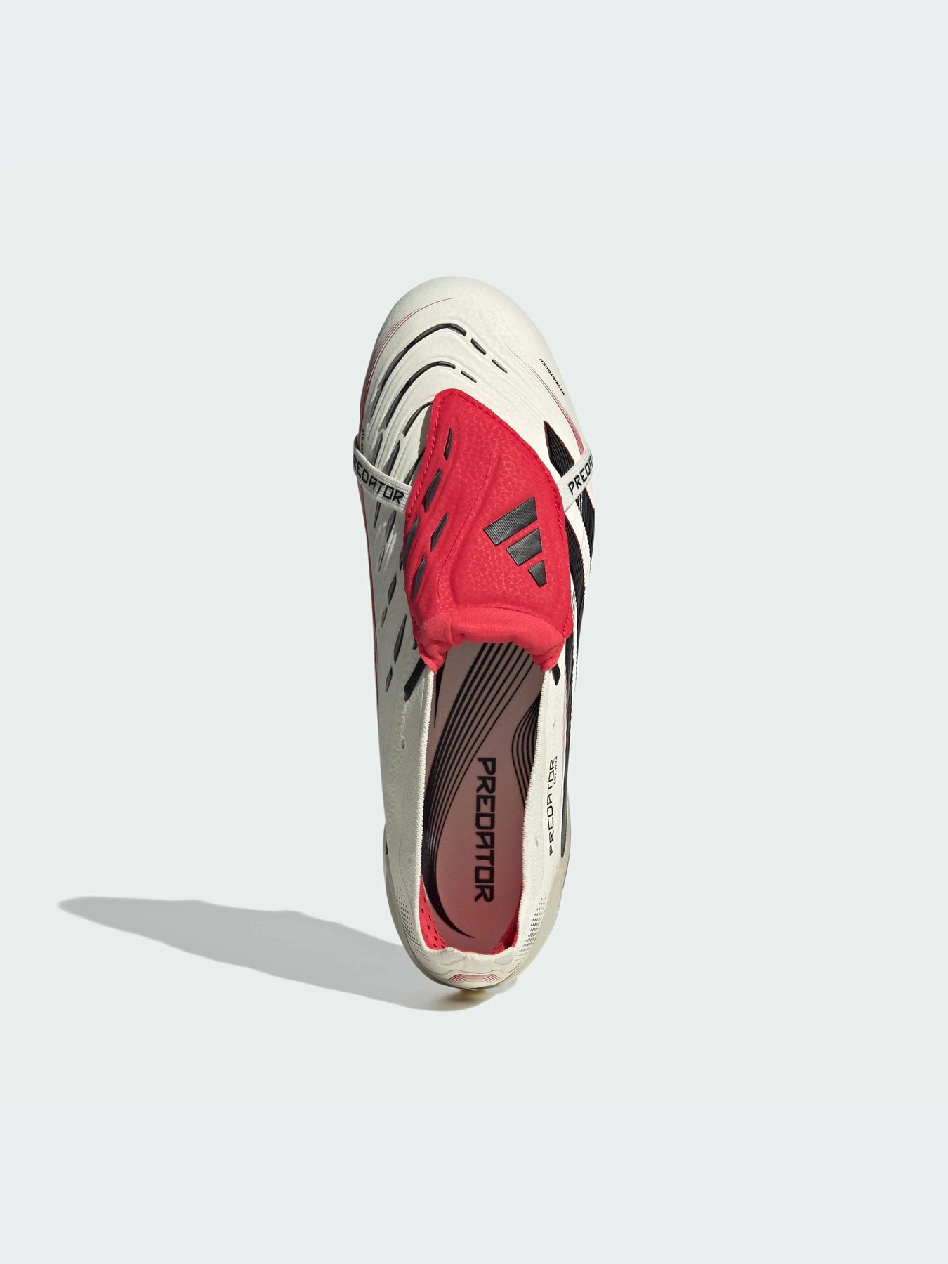 Кроссовки Adidas Predator модель ID8968-KZ Кроссовки Adidas Predator модель ID8968-KZ Фото