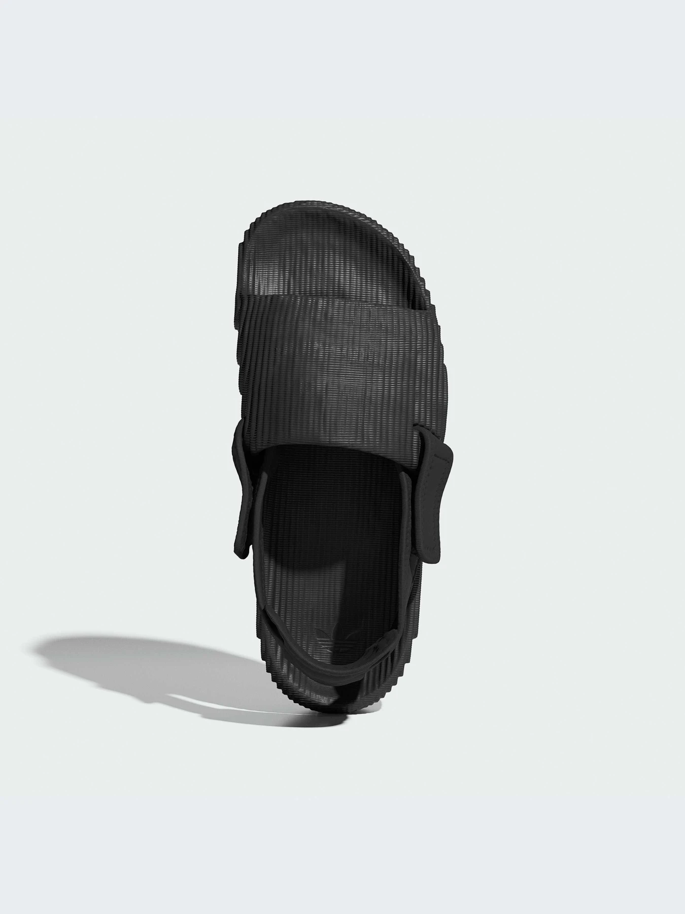 Сандалии Adidas Adilette модель IE5649-KZ Сандалии Adidas Adilette модель IE5649-KZ Фото