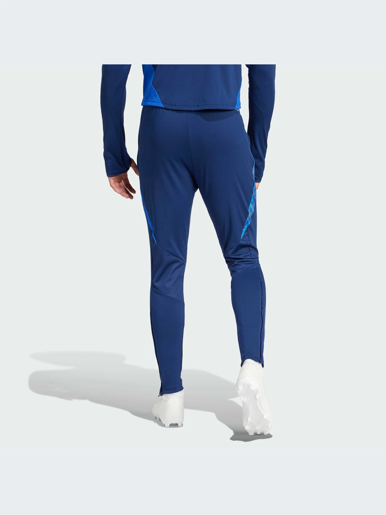 Брюки Adidas Tiro модель IP1872-KZ Брюки Adidas Tiro модель IP1872-KZ Фото