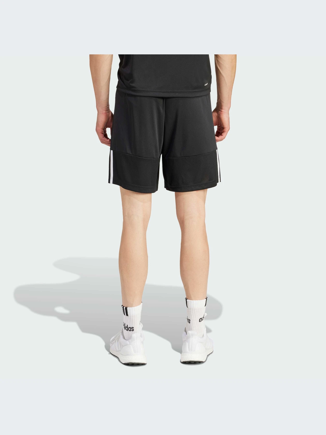 Шорты Adidas модель IR9736-KZ Шорты Adidas модель IR9736-KZ Фото