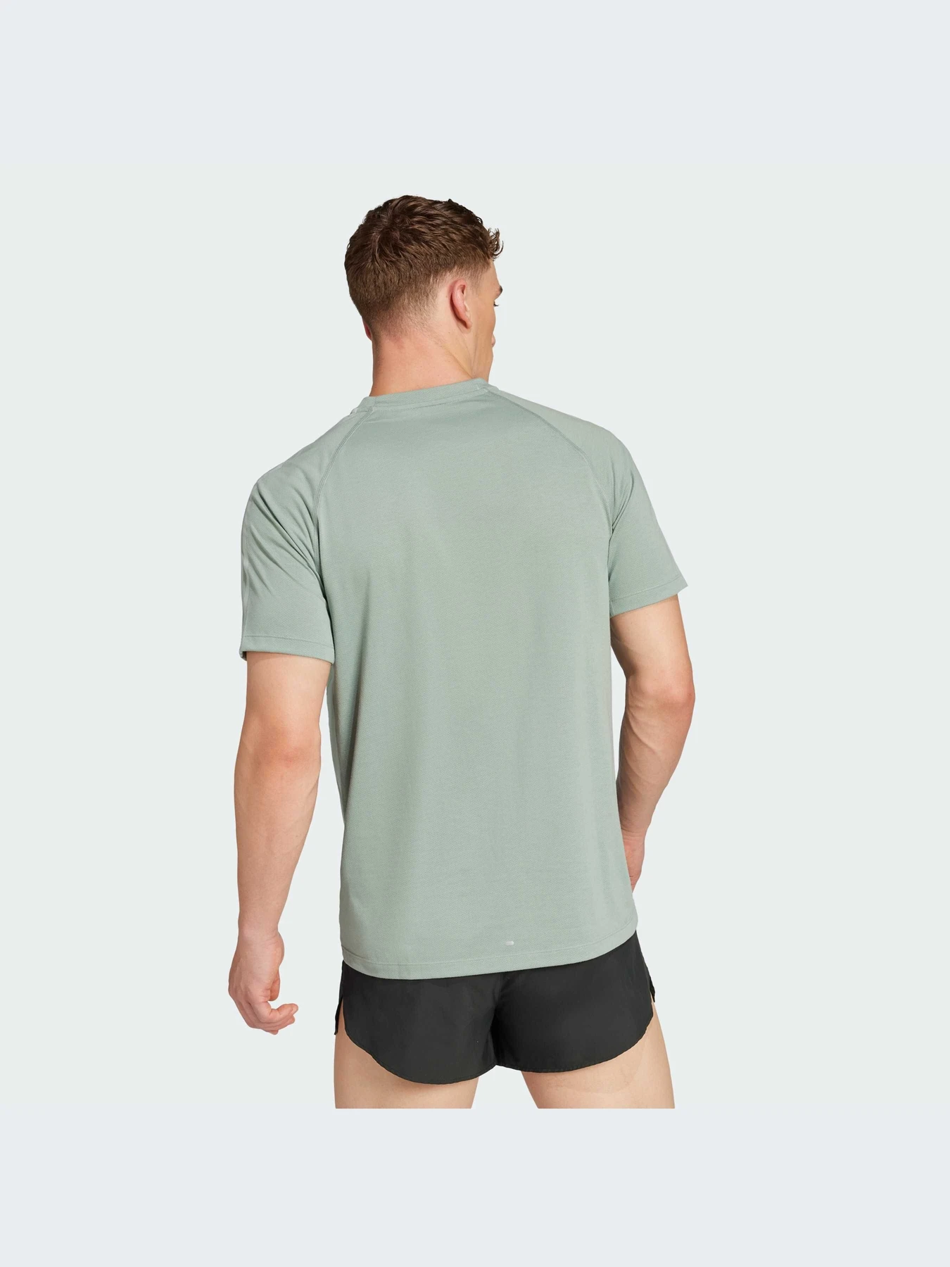 Футболки и поло Adidas модель JD2314-KZ Футболки и поло Adidas модель JD2314-KZ Фото
