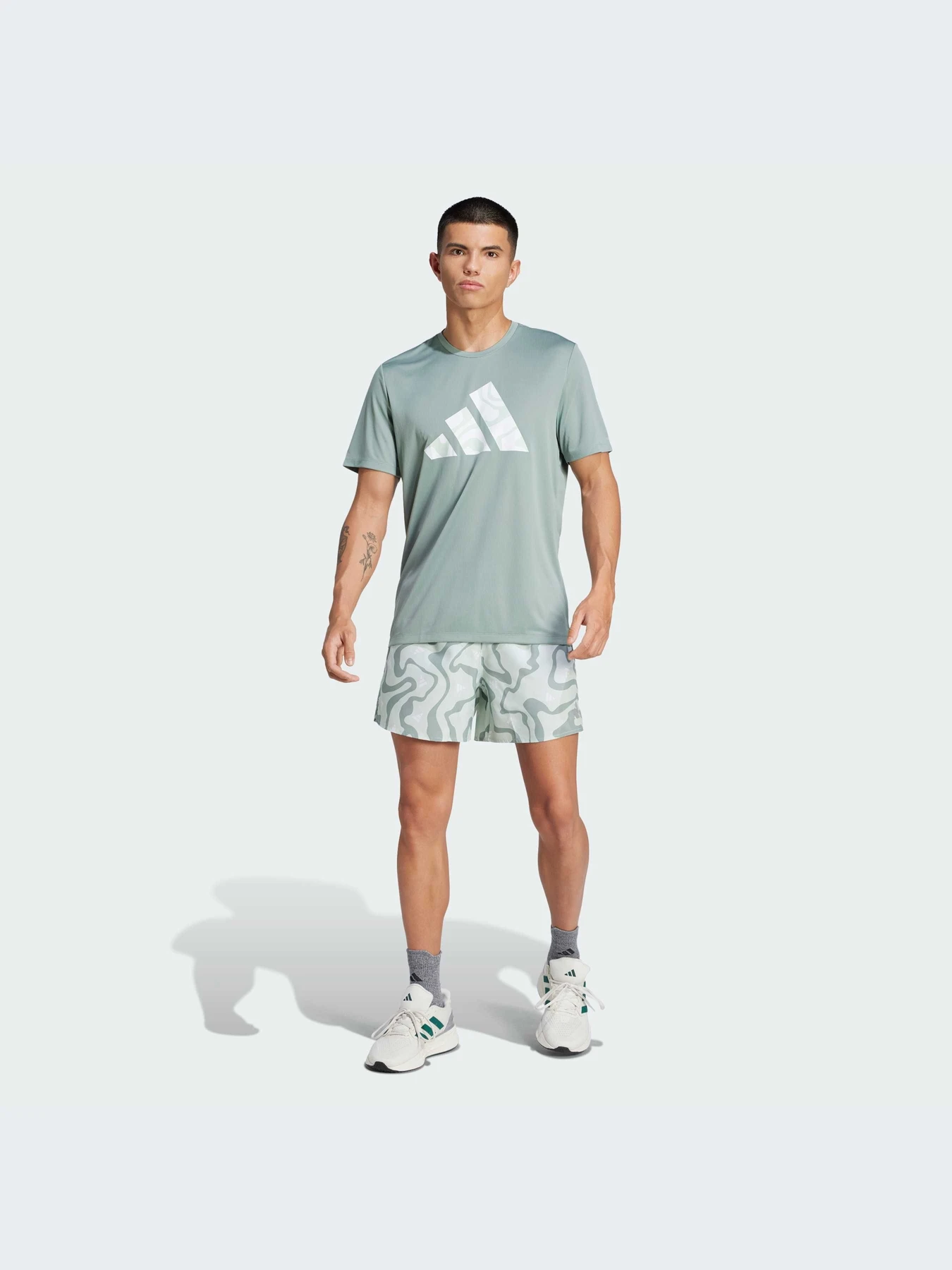 Футболки и поло Adidas модель JD2334-KZ Футболки и поло Adidas модель JD2334-KZ Фото