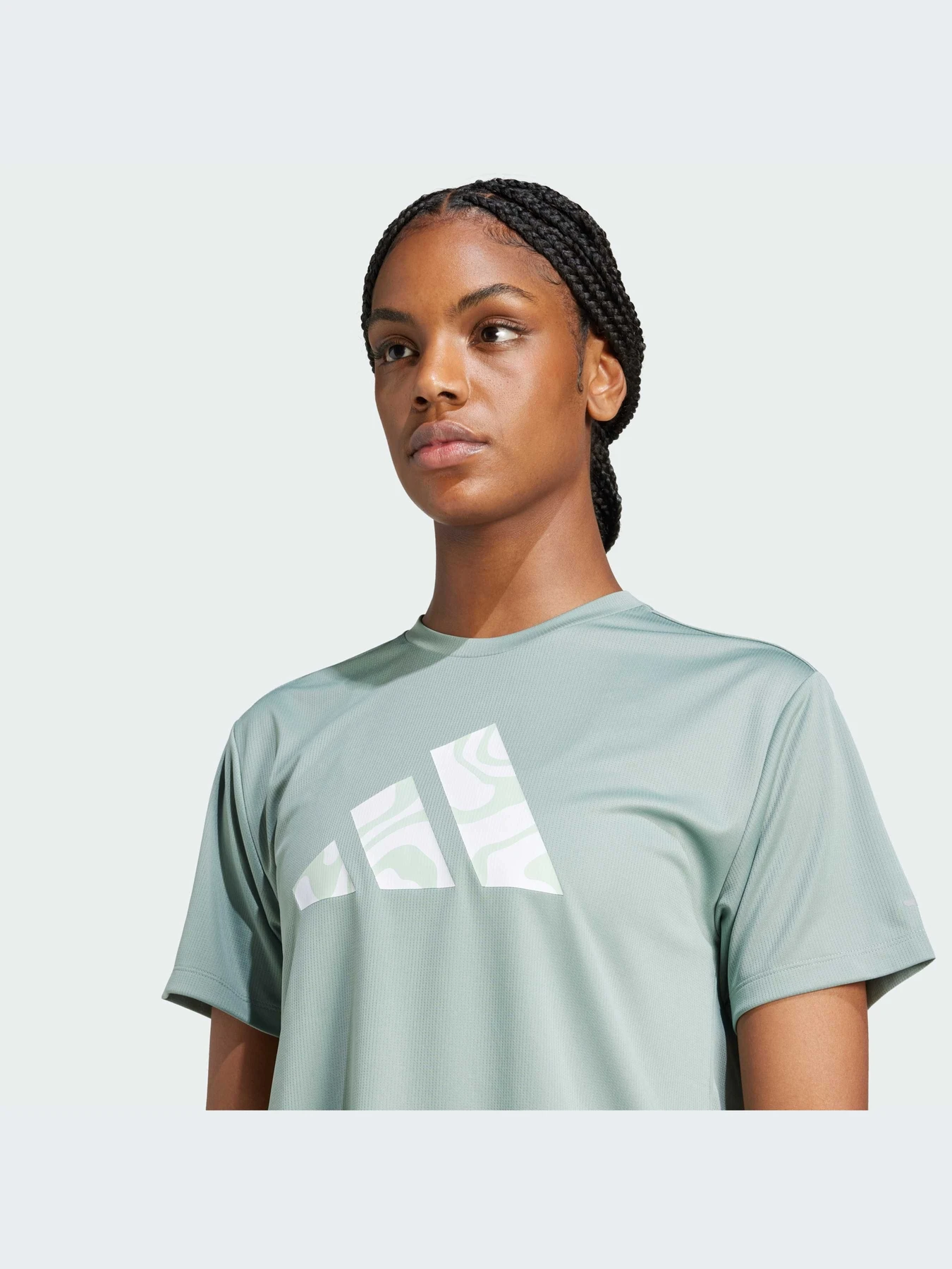 Футболки и поло Adidas модель JD2350-KZ Футболки и поло Adidas модель JD2350-KZ Фото