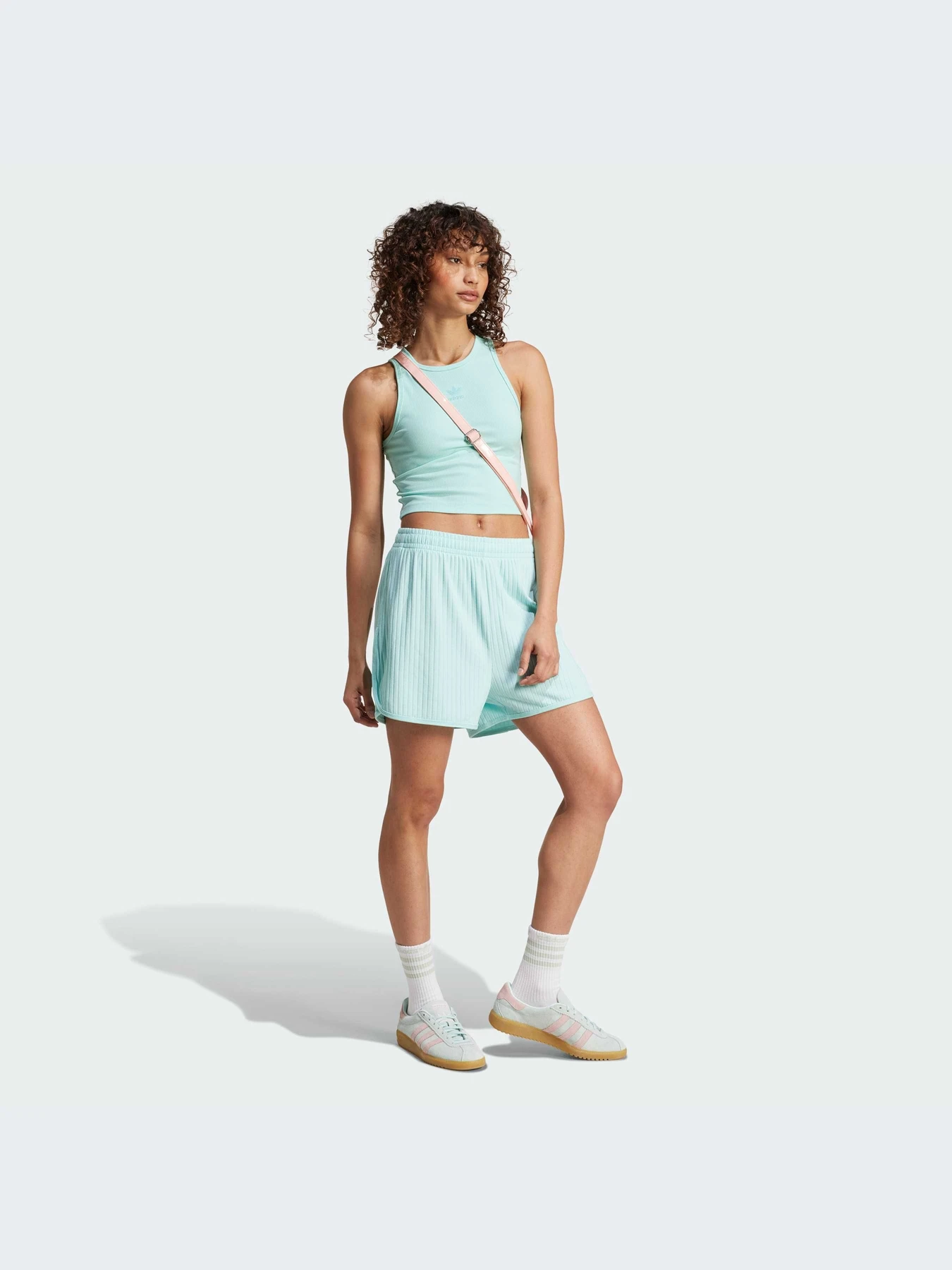 Шорты Adidas модель JD5163-KZ Шорты Adidas модель JD5163-KZ Фото