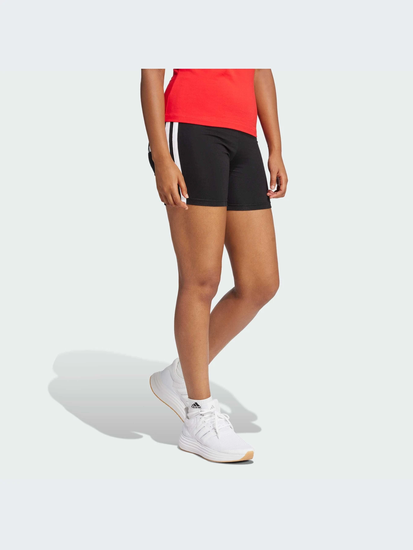 Шорты Adidas модель JE1223-KZ Шорты Adidas модель JE1223-KZ Фото