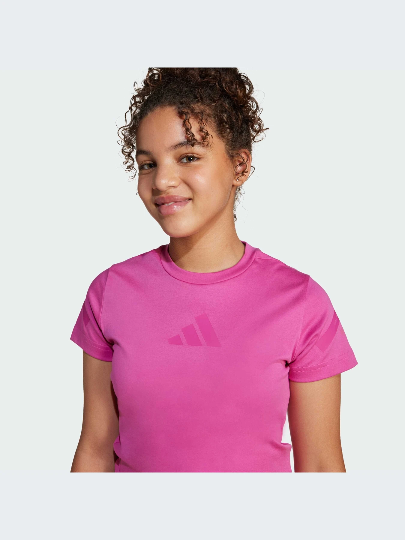 Футболки и поло Adidas ZNE модель JJ4852-KZ Футболки и поло Adidas ZNE модель JJ4852-KZ Фото
