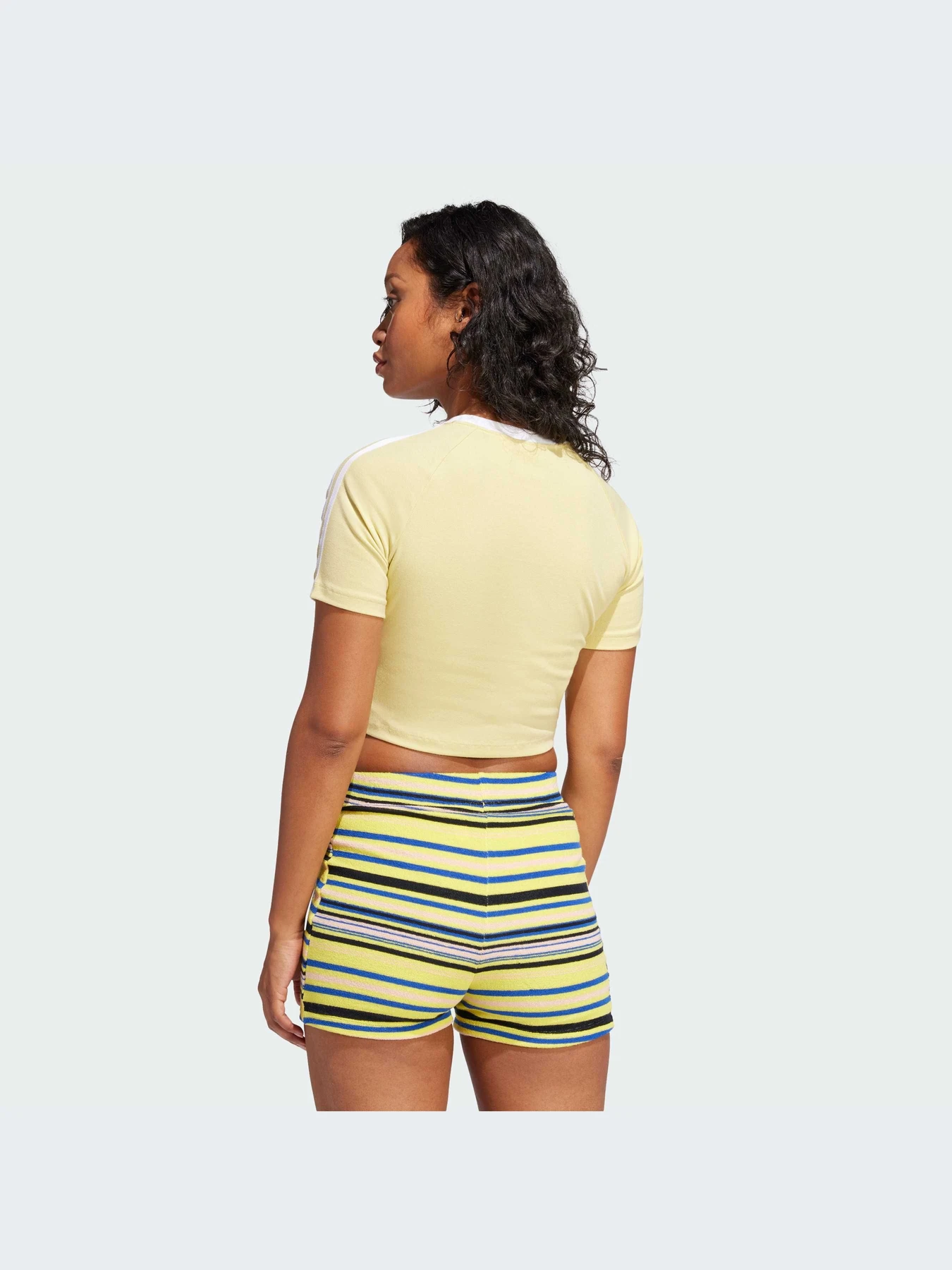 Футболки и поло Adidas Adicolor модель JD0307-KZ Футболки и поло Adidas Adicolor модель JD0307-KZ Фото