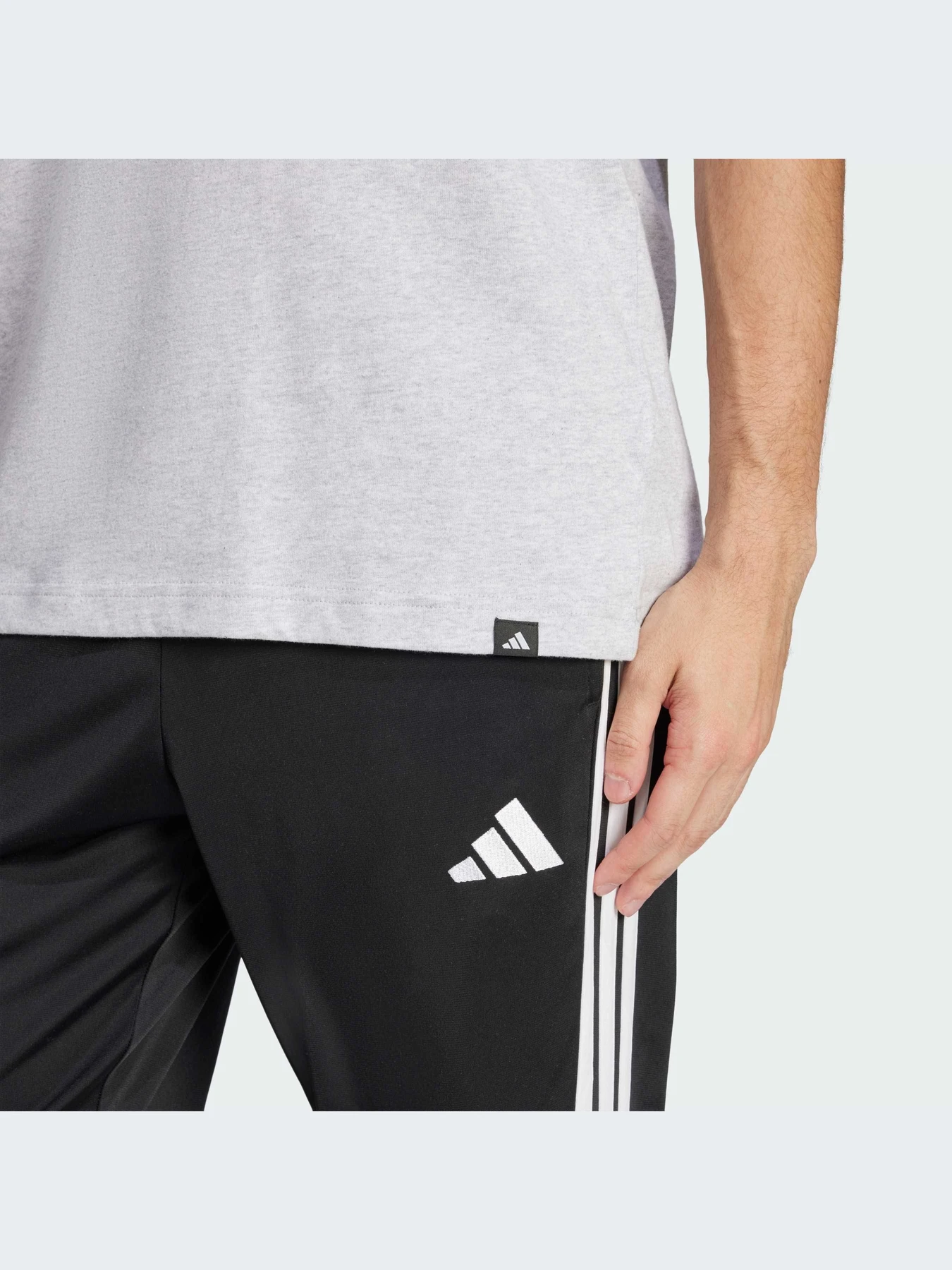Футболки и поло Adidas модель JJ3960-KZ Футболки и поло Adidas модель JJ3960-KZ Фото