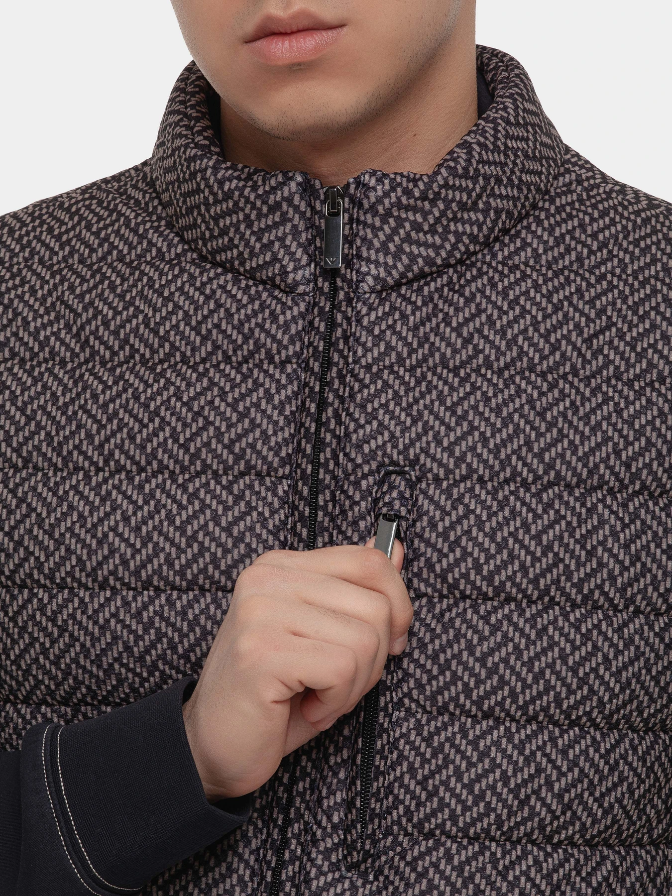 Куртки и дубленки Emporio Armani модель 3D1B7P-1J9BZ-F047 Куртки и дубленки Emporio Armani модель 3D1B7P-1J9BZ-F047 Фото