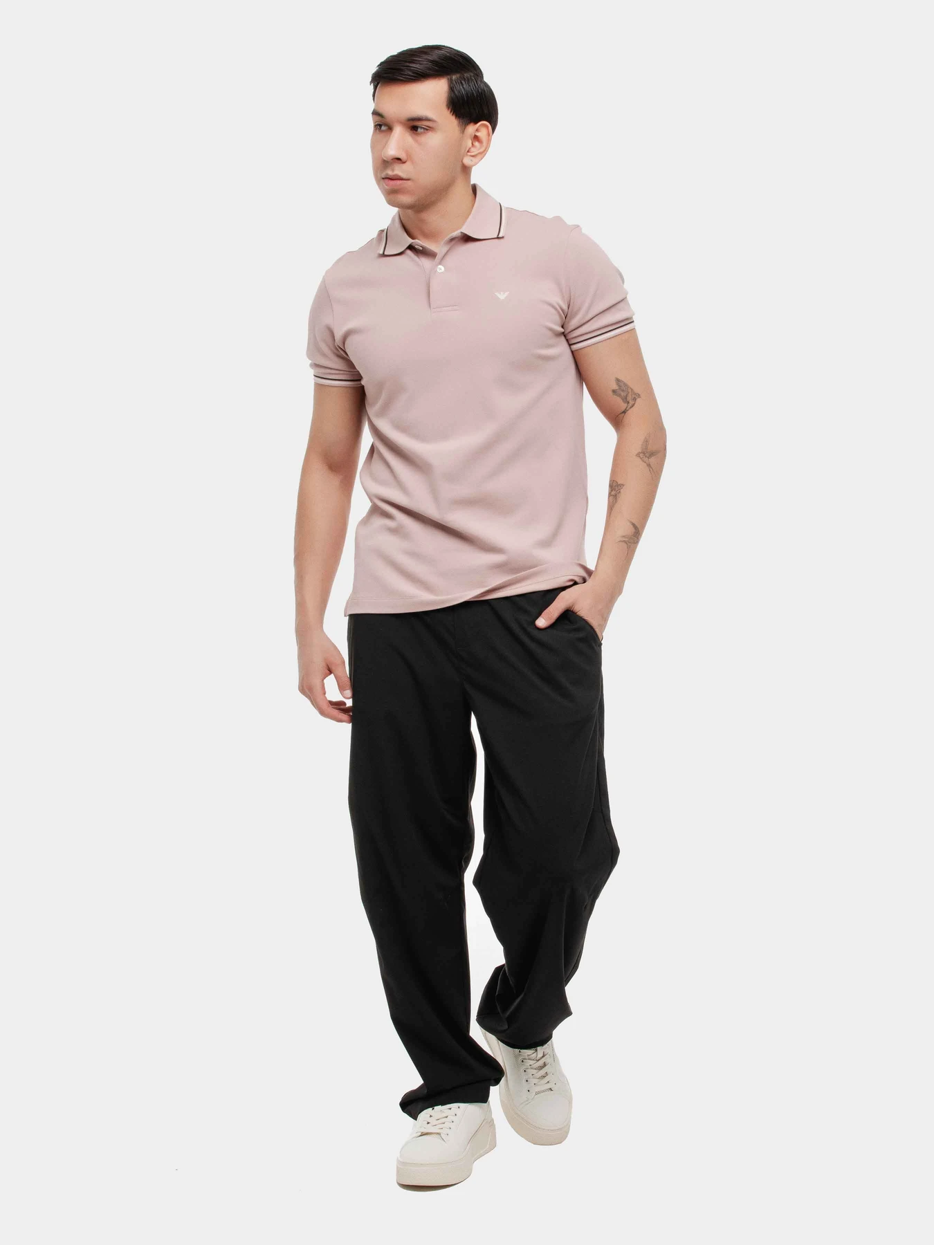 Футболки и поло Emporio Armani модель 8N1FB3-1JPTZ-U4288 Футболки и поло Emporio Armani модель 8N1FB3-1JPTZ-U4288 Фото