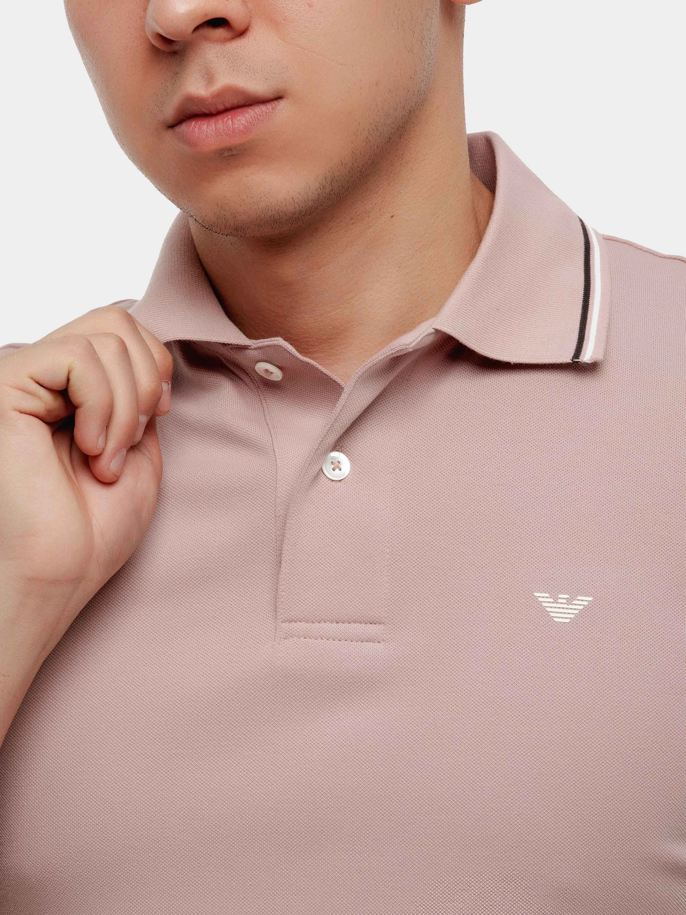 Футболки и поло Emporio Armani модель 8N1FB3-1JPTZ-U4288 Футболки и поло Emporio Armani модель 8N1FB3-1JPTZ-U4288 Фото