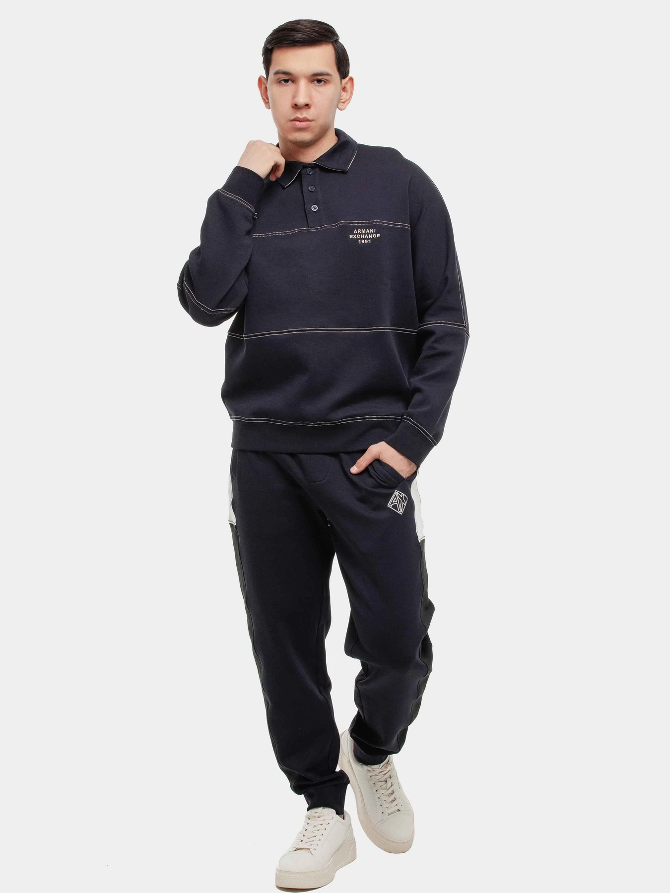 Худи и свитшоты Armani Exchange модель XM000459-AF10818-UB101 Худи и свитшоты Armani Exchange модель XM000459-AF10818-UB101 Фото